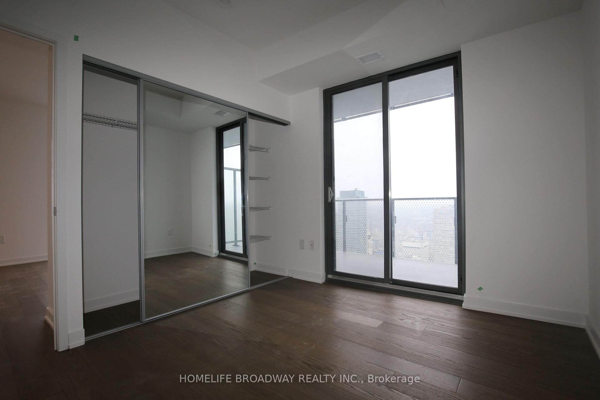 11 Wellesley Street Unit 5708 photo 6
