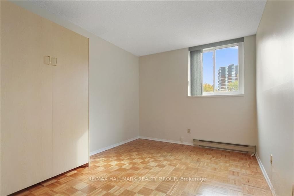 1705 Playfair Drive Unit 212 photo 10