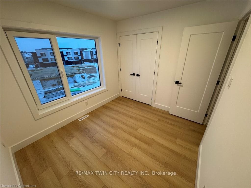 4255 Lismer Lane Unit 17 photo 16