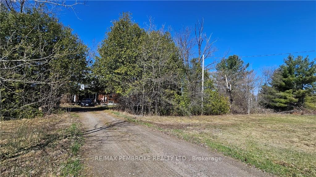1810 HIGHWAY 132 photo 2
