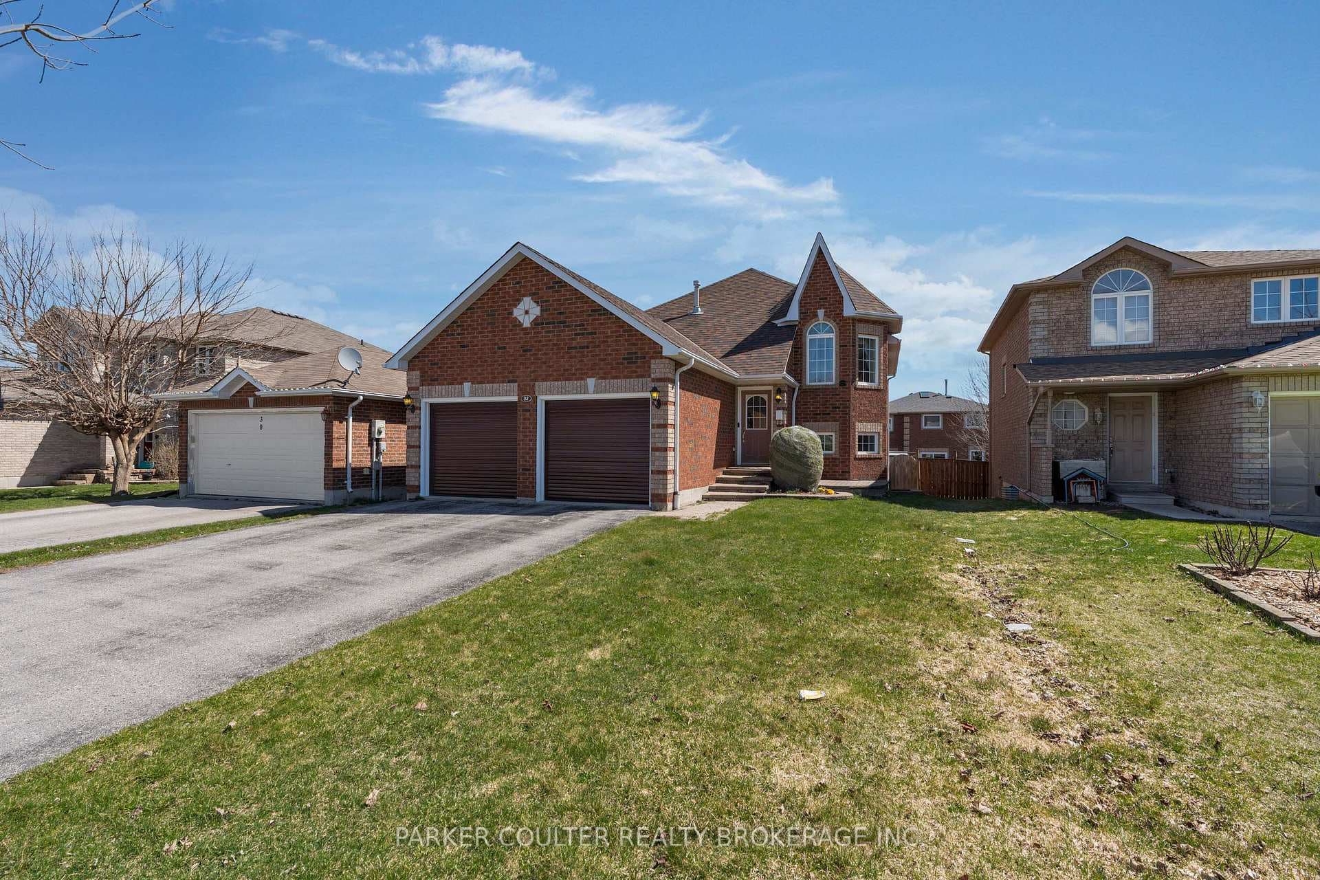 32 Dunsmore Lane photo 1