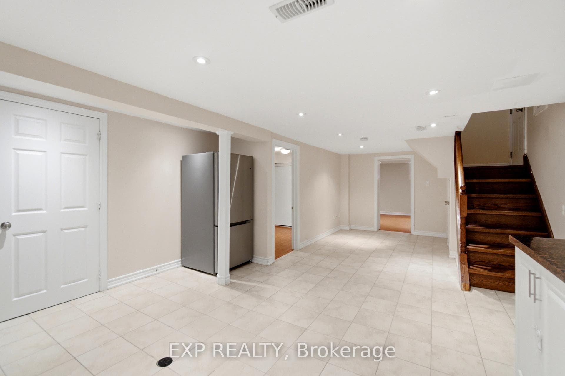 56 Exford Drive photo 28