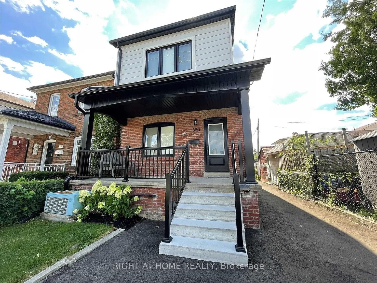 380 Northcliffe Boulevard Unit Upper photo 1