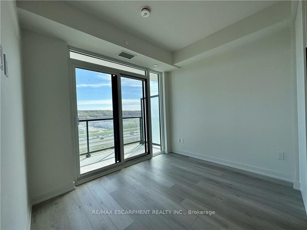 385 Winston Road Unit 1112 photo 4