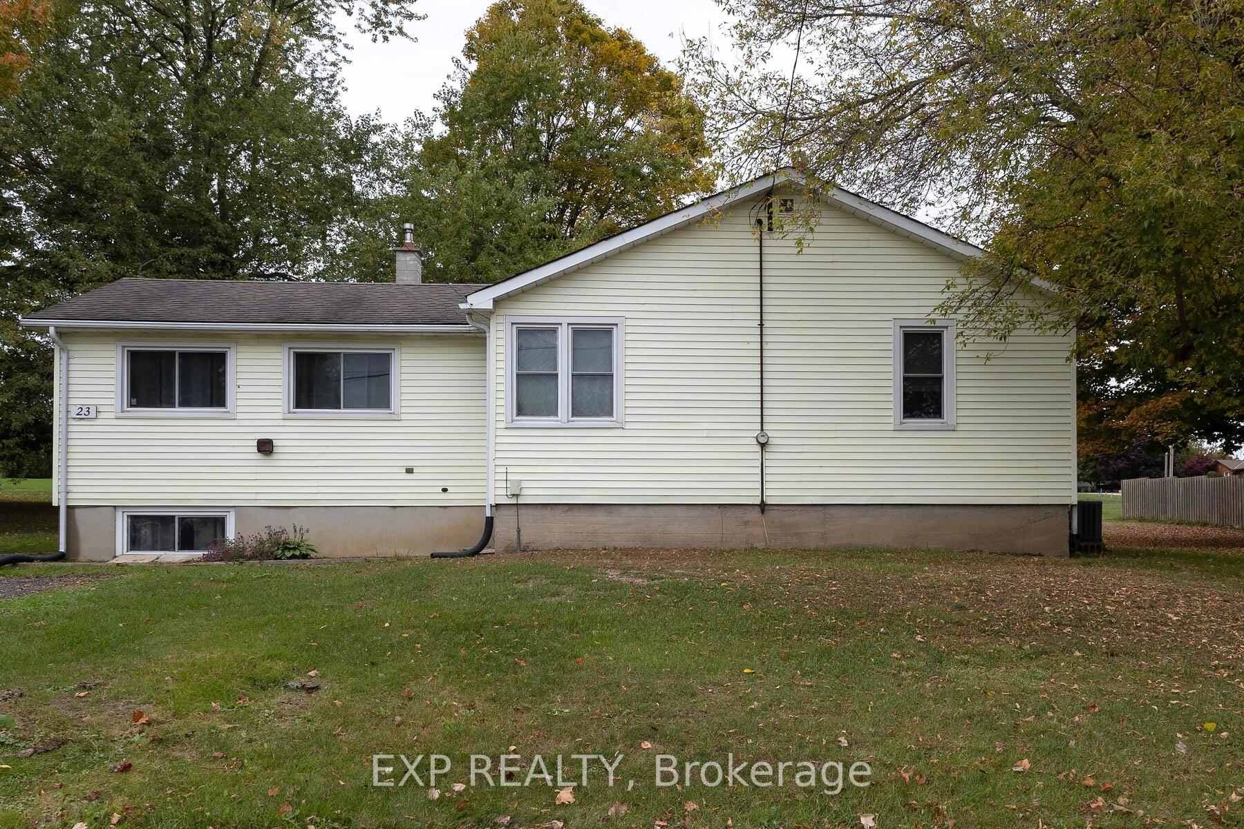 23 Oak Street photo 32