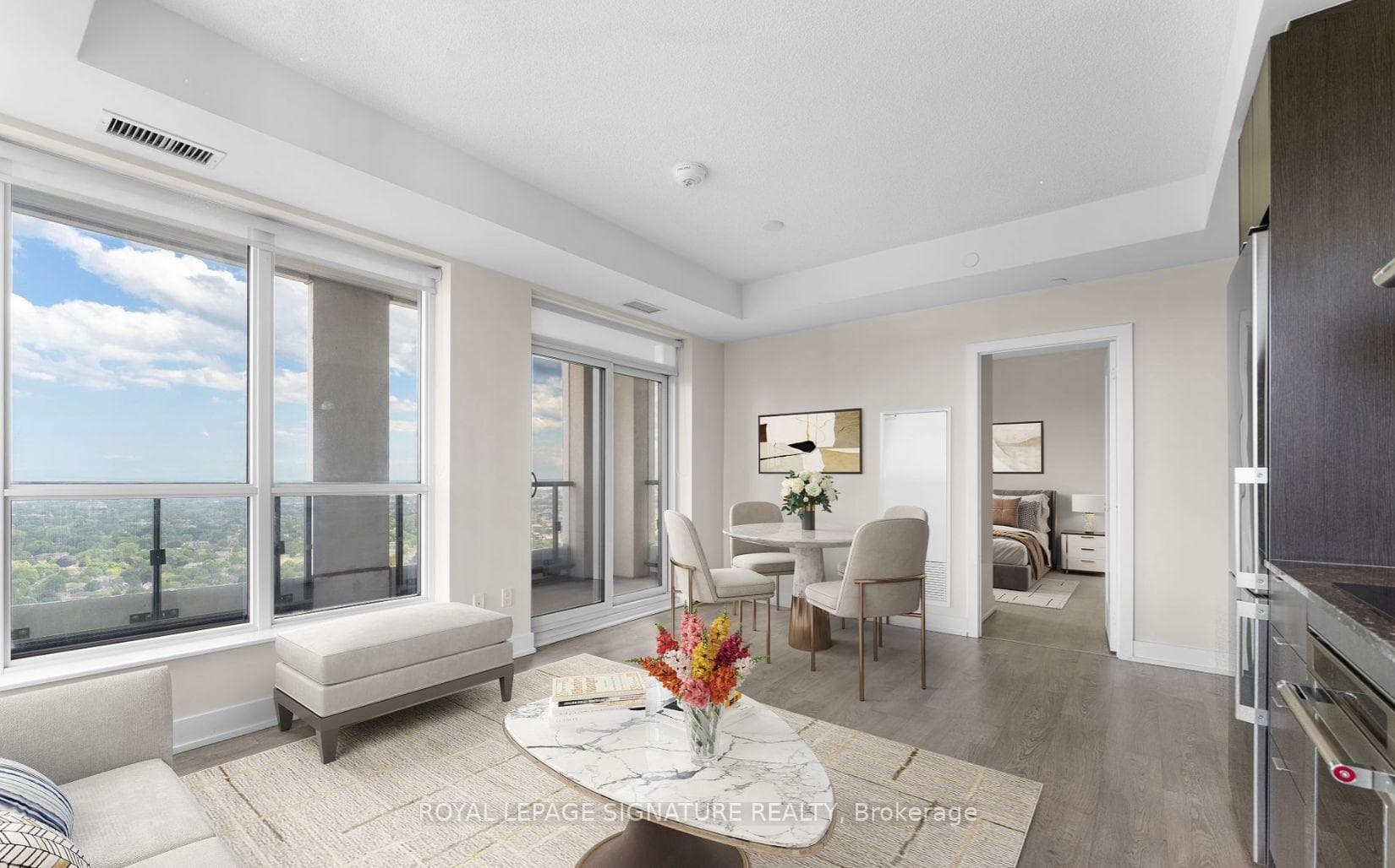 7 Mabelle Avenue Unit 3608 photo 11