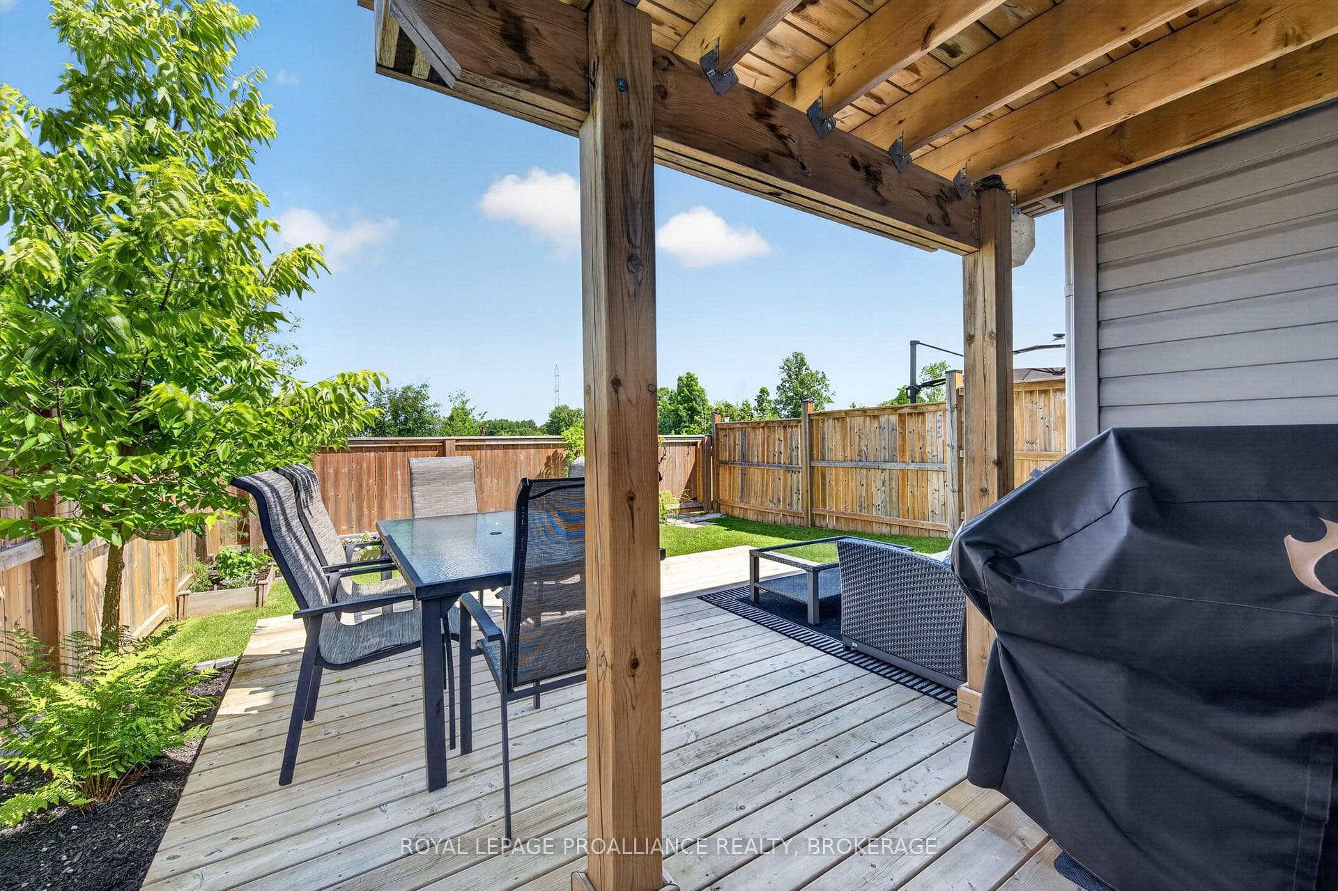 378 Buckthorn Drive photo 34