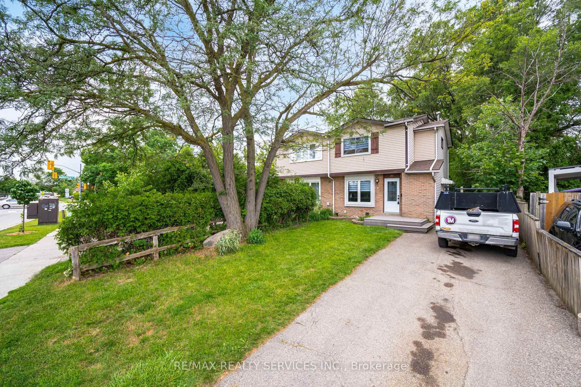 79 Madoc Drive photo 1