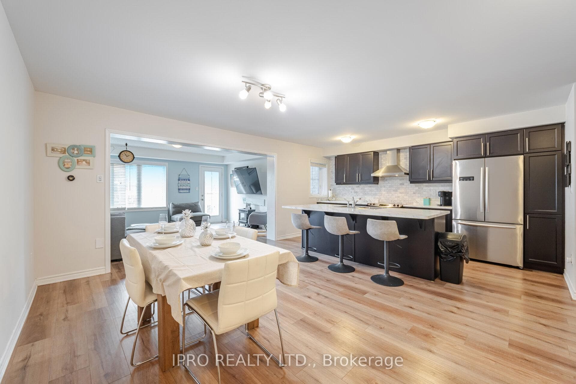 1543 HUSBAND Place photo 7