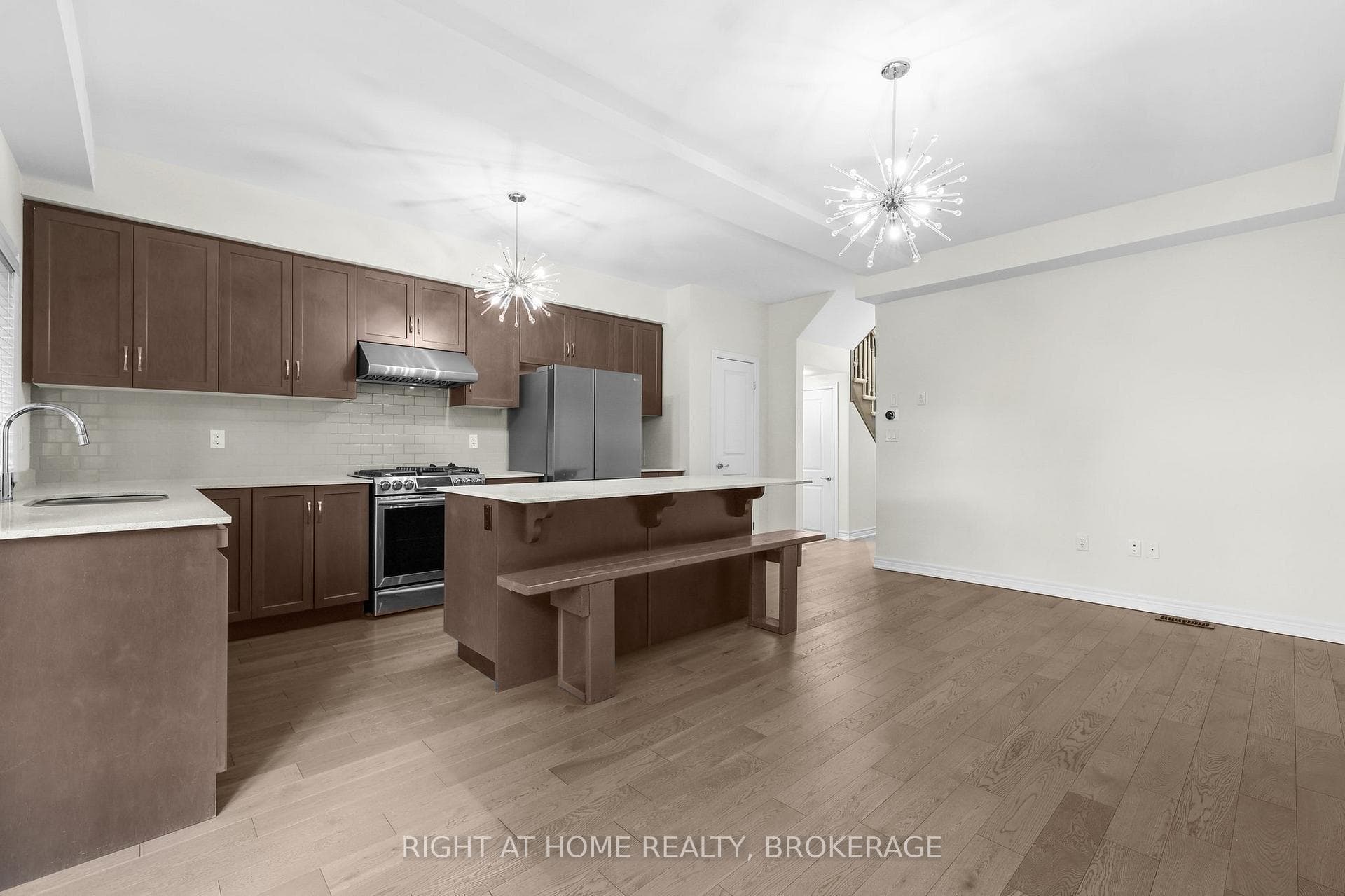 377 Glancaster Road Unit 3 photo 8