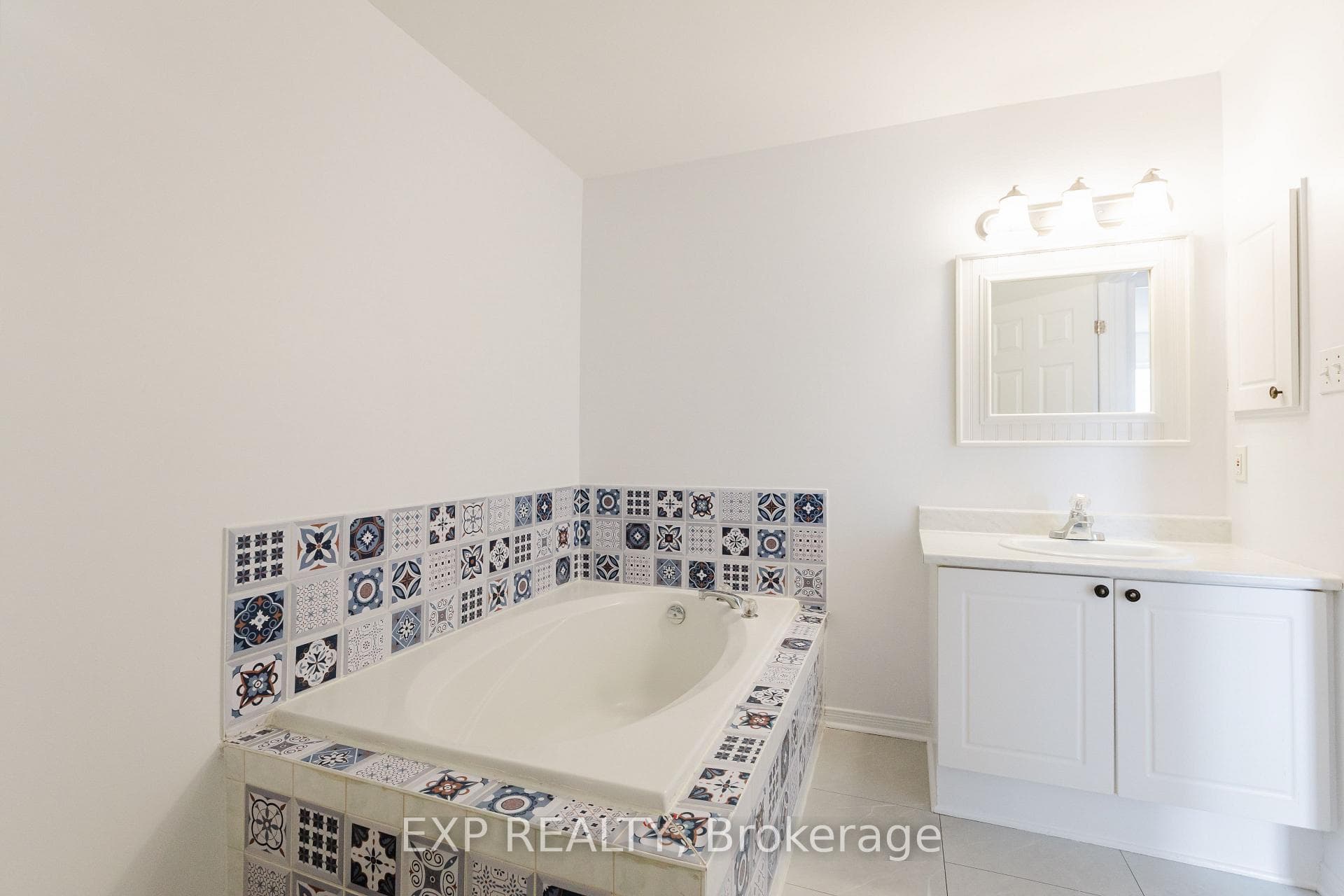 1116 Ballantyne Drive photo 26