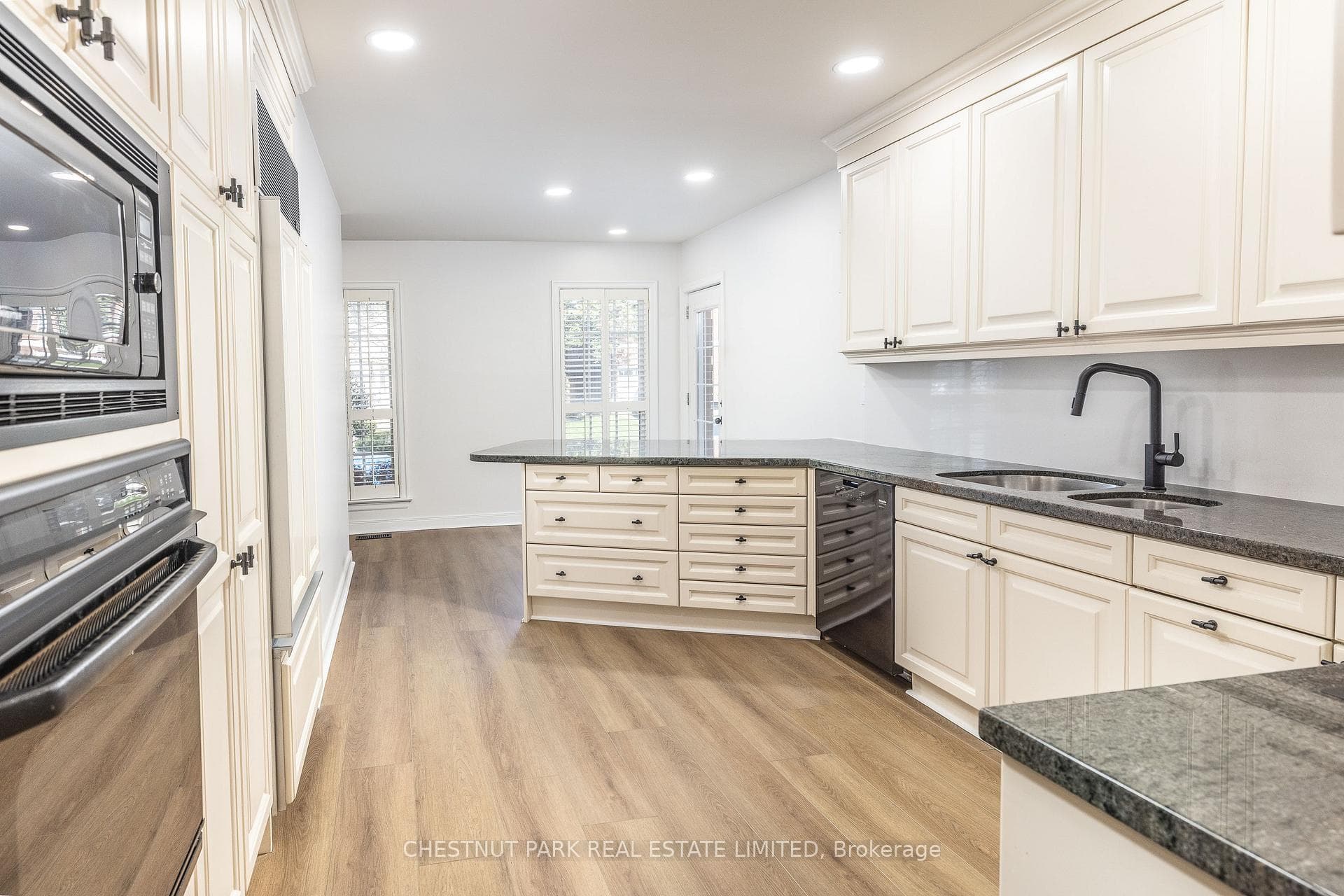 48 Daneswood Road photo 6