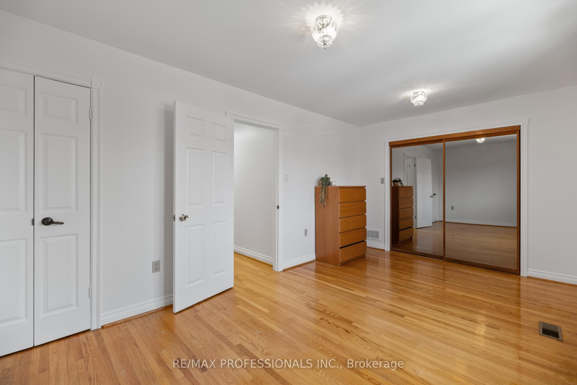 Unit 2 - Primary Bedroom