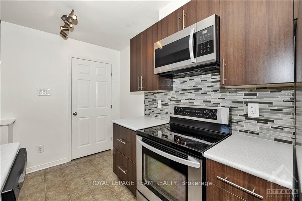 103 ARTESA Unit L photo 6