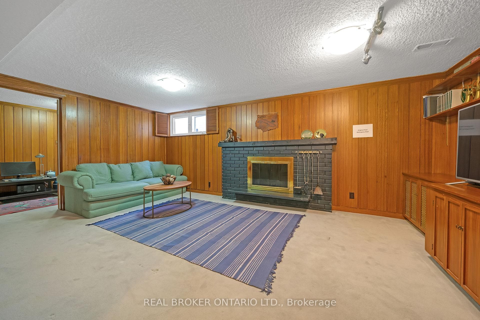 9 Overbank Crescent photo 22