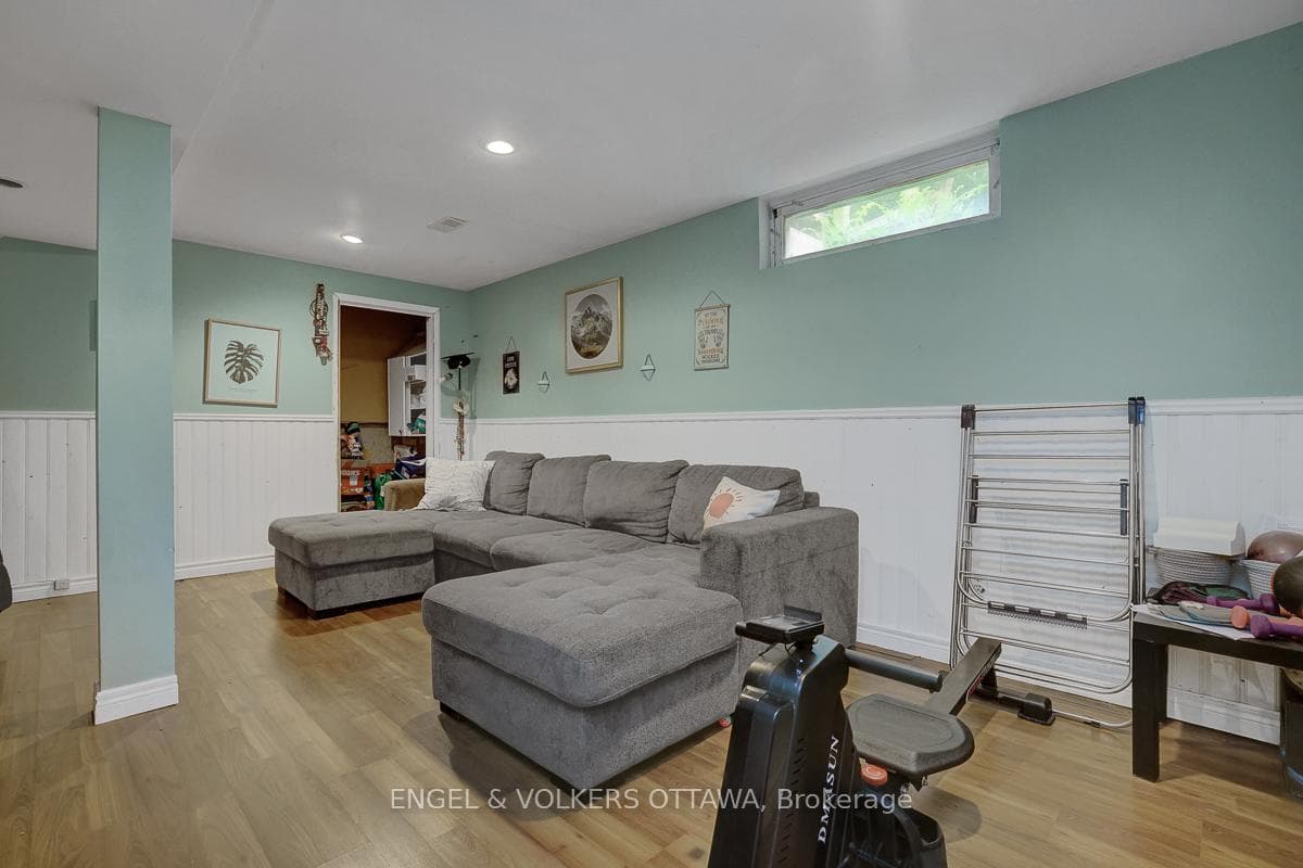 1844 Prestwick Drive photo 38