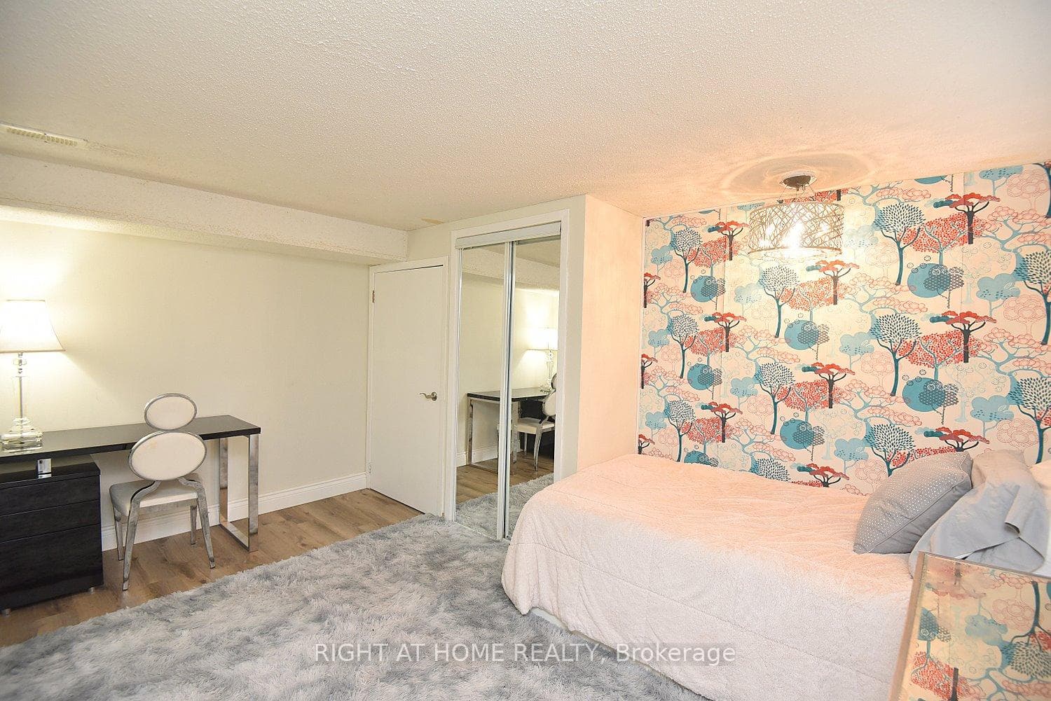 4299 Lakeshore Road photo 32