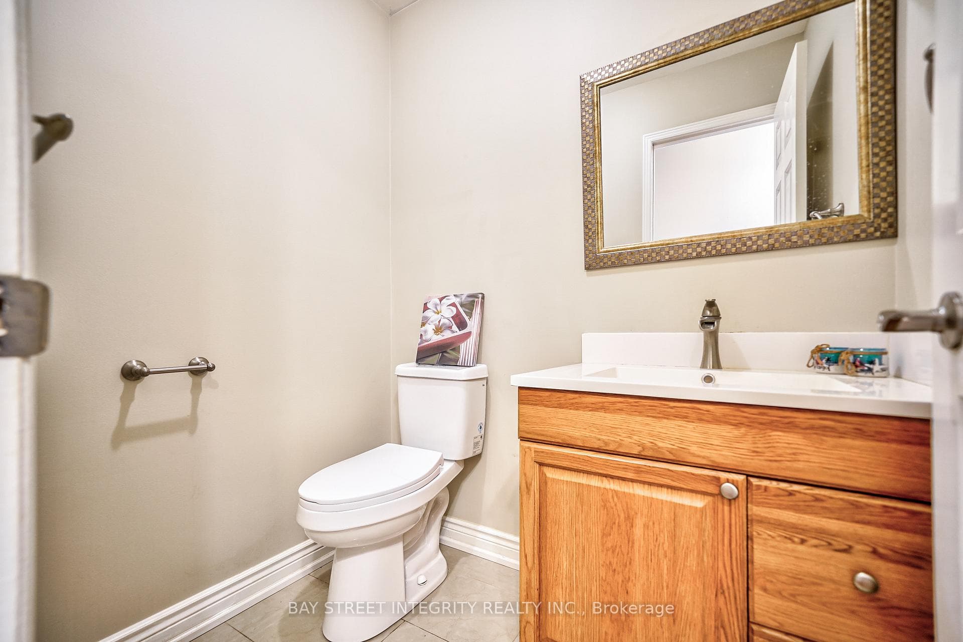 2626 Innisfil Road photo 16