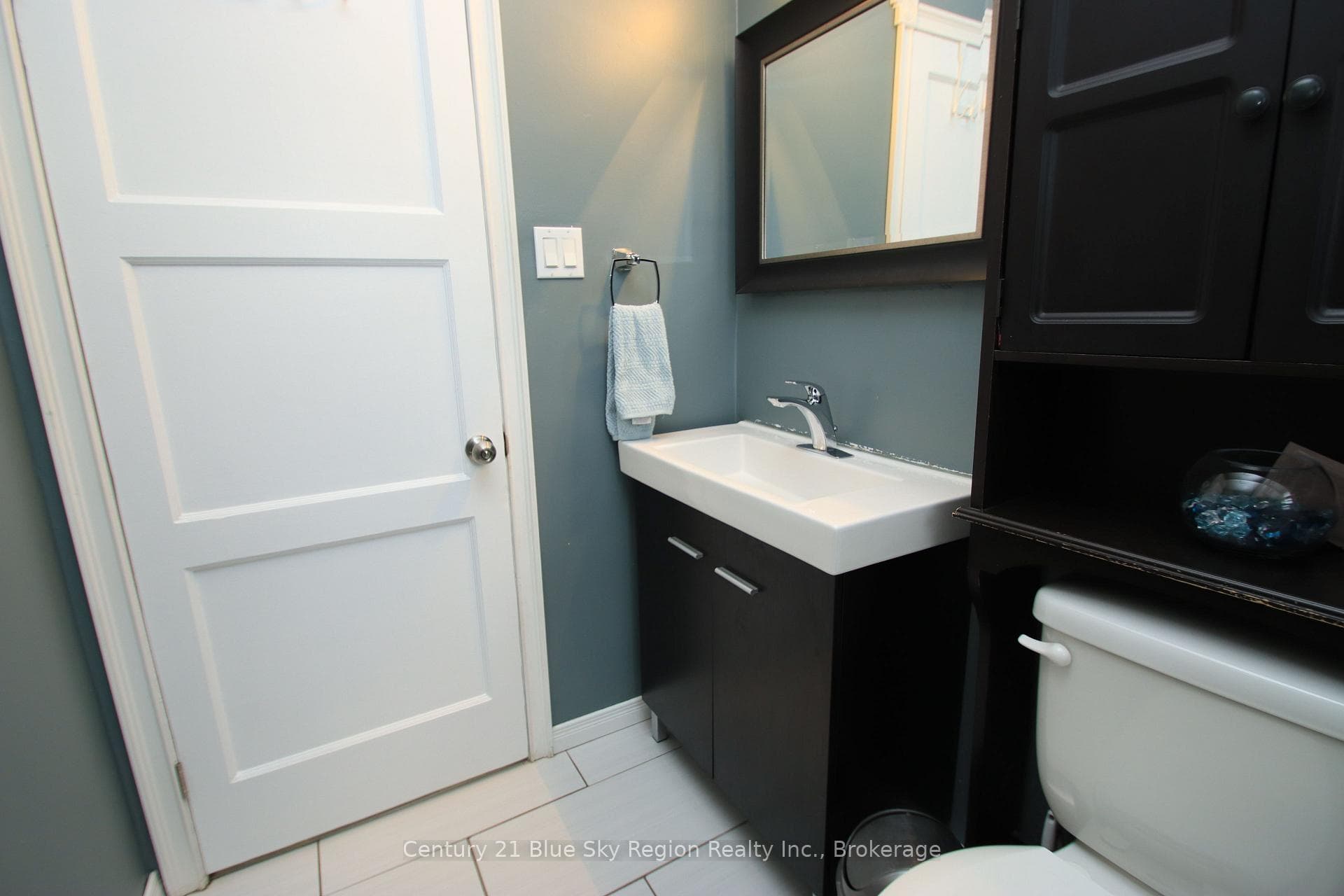 127 Bennett Street photo 11