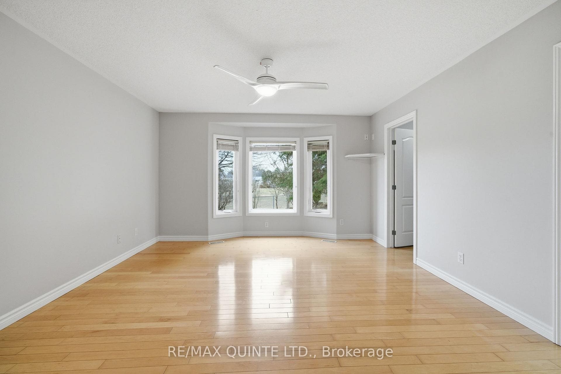 24 Britton Place photo 27