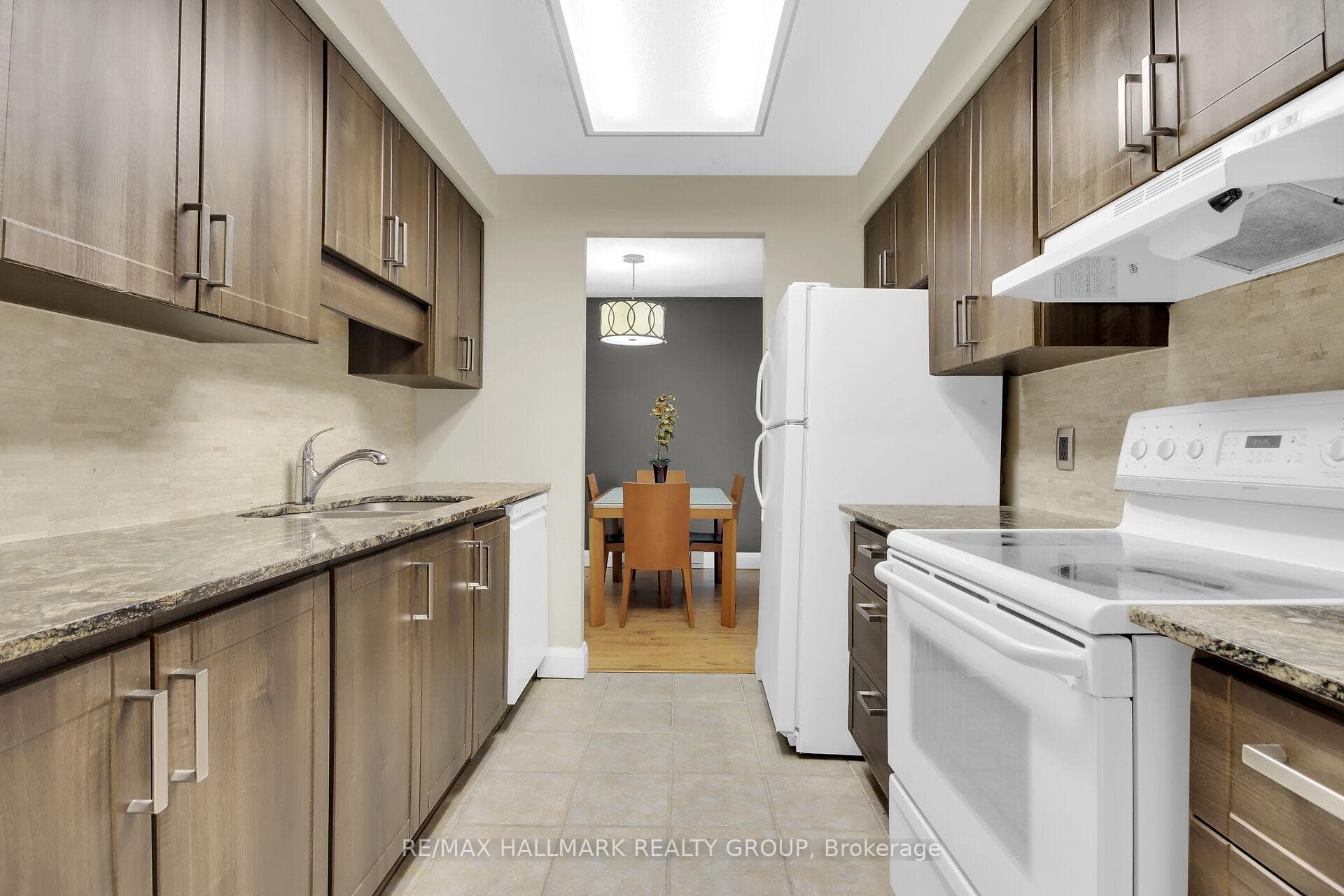 470 Laurier Avenue Unit 503 photo 32