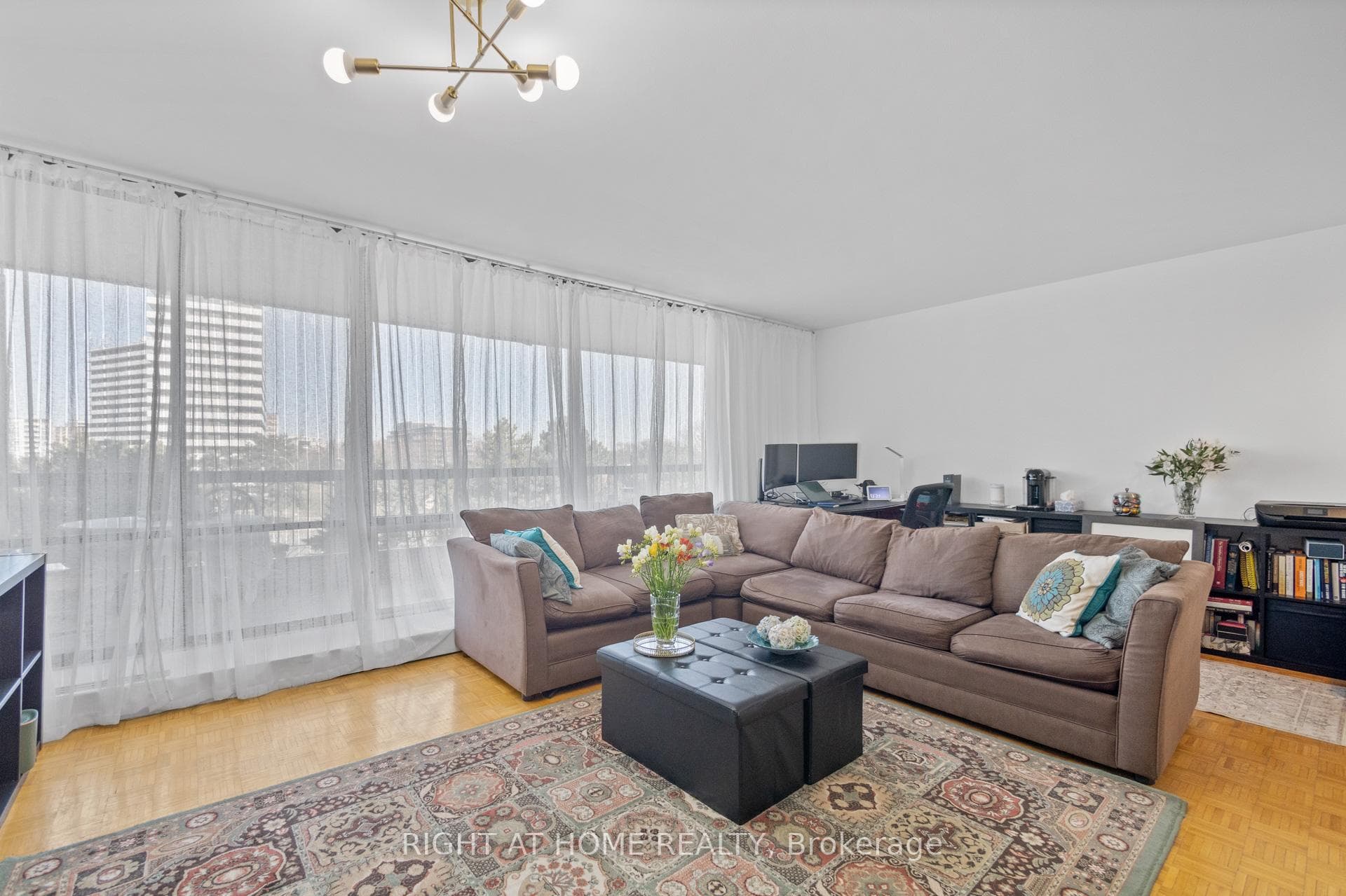 135 Antibes Drive Unit 402 photo 23
