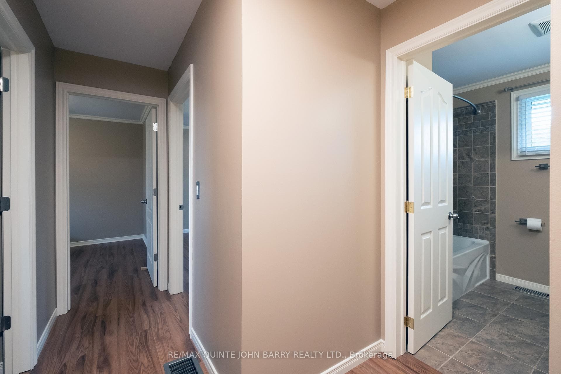 15 Catalina Drive photo 12