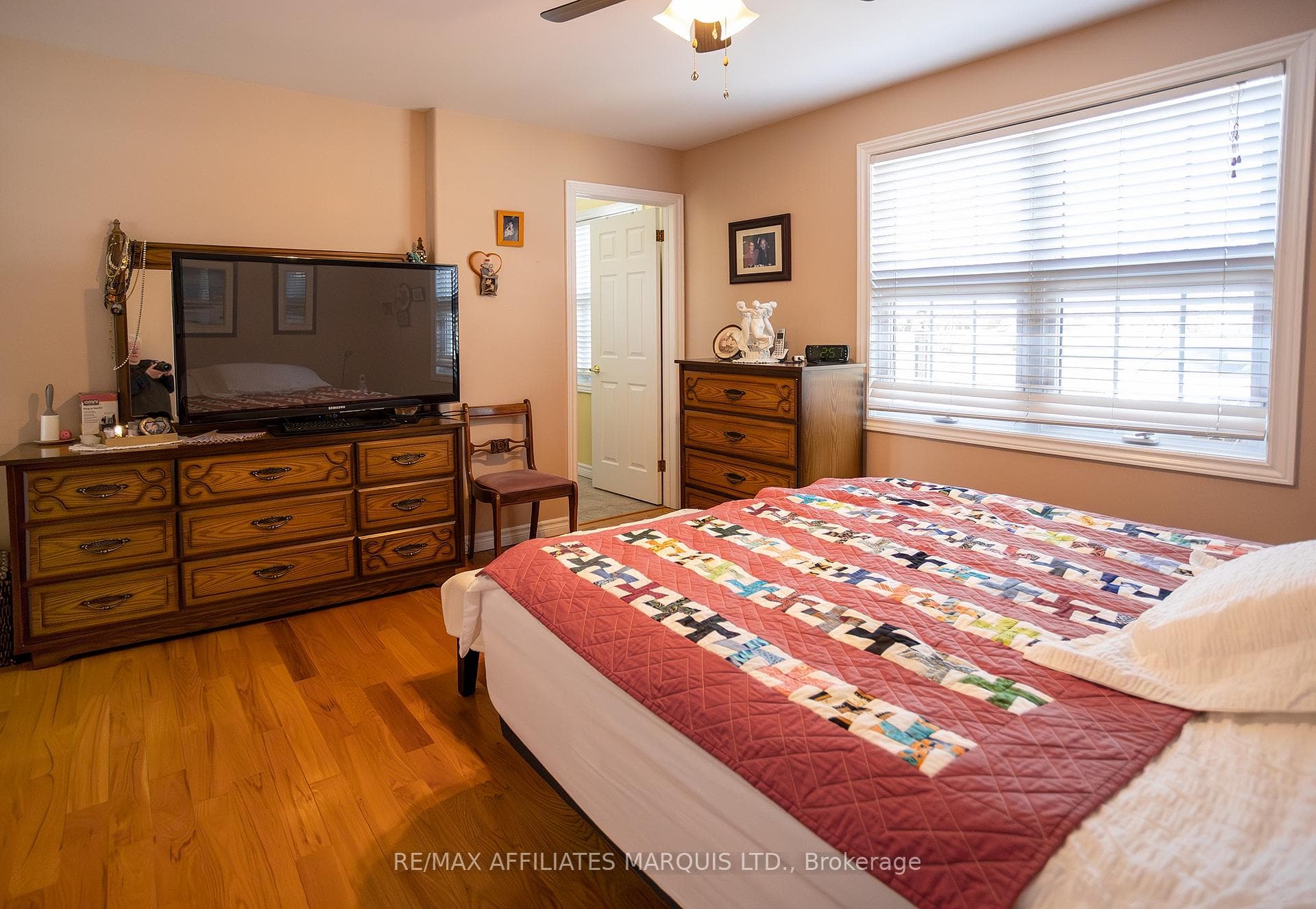 12118 Lakeshore Drive photo 23