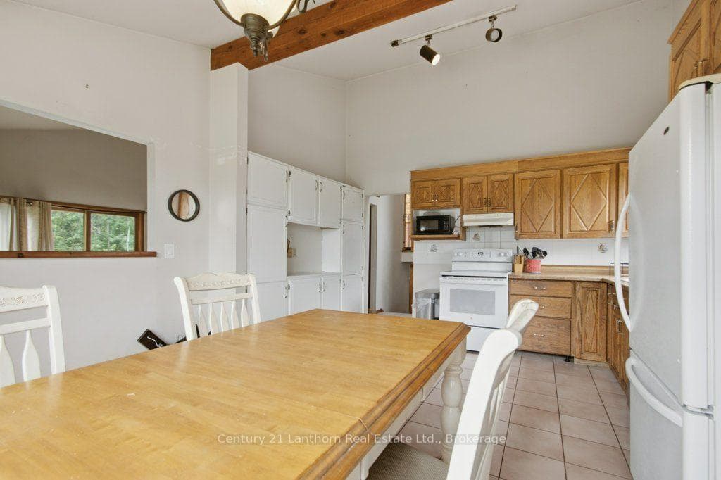 790 Clearview Road photo 14