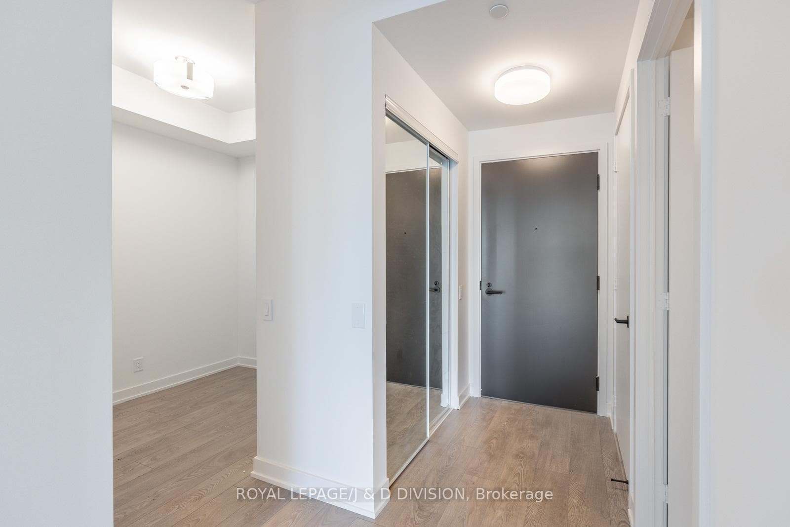 Unit Entrance with double closets