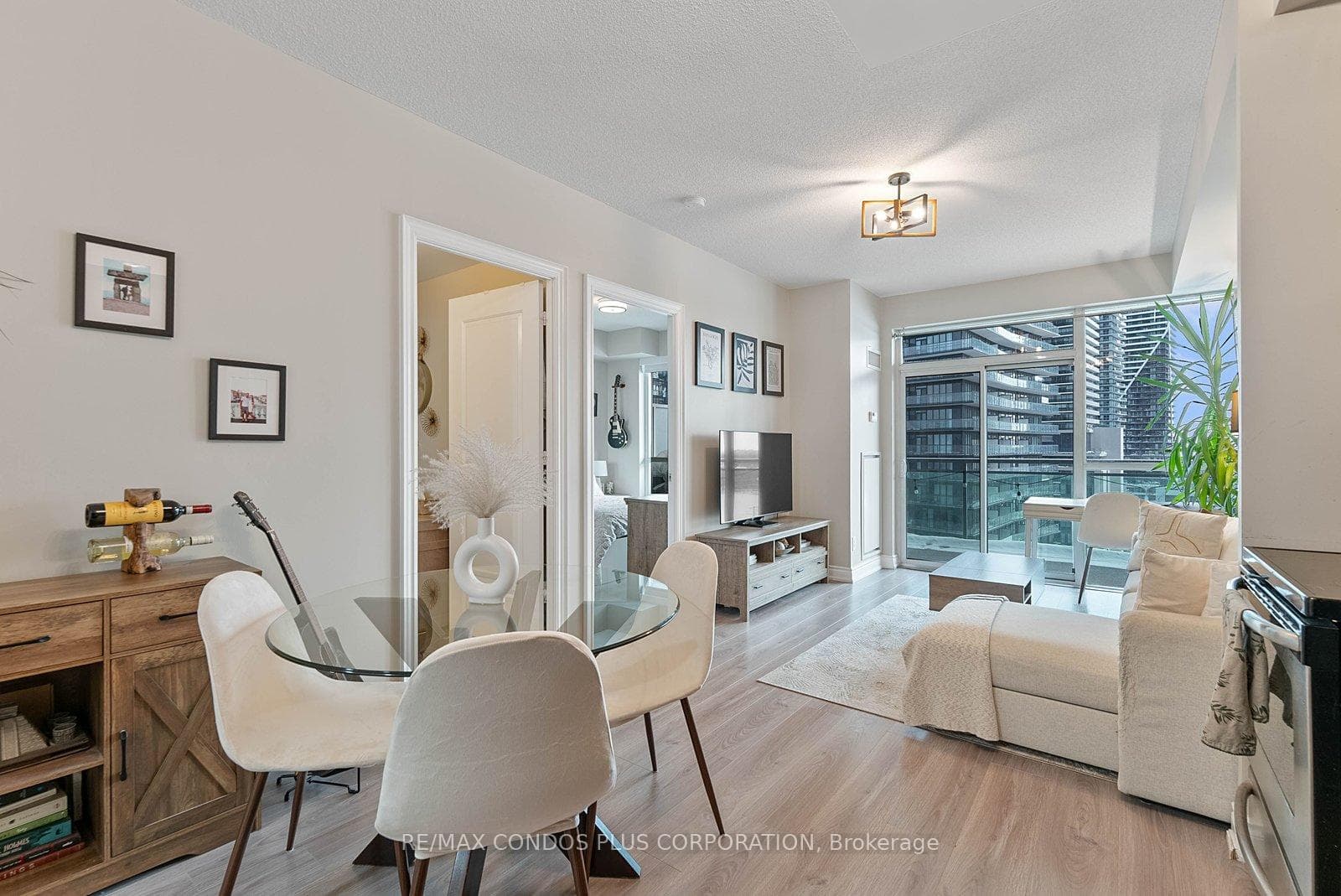 16 Brookers Lane Unit 1002 photo 9