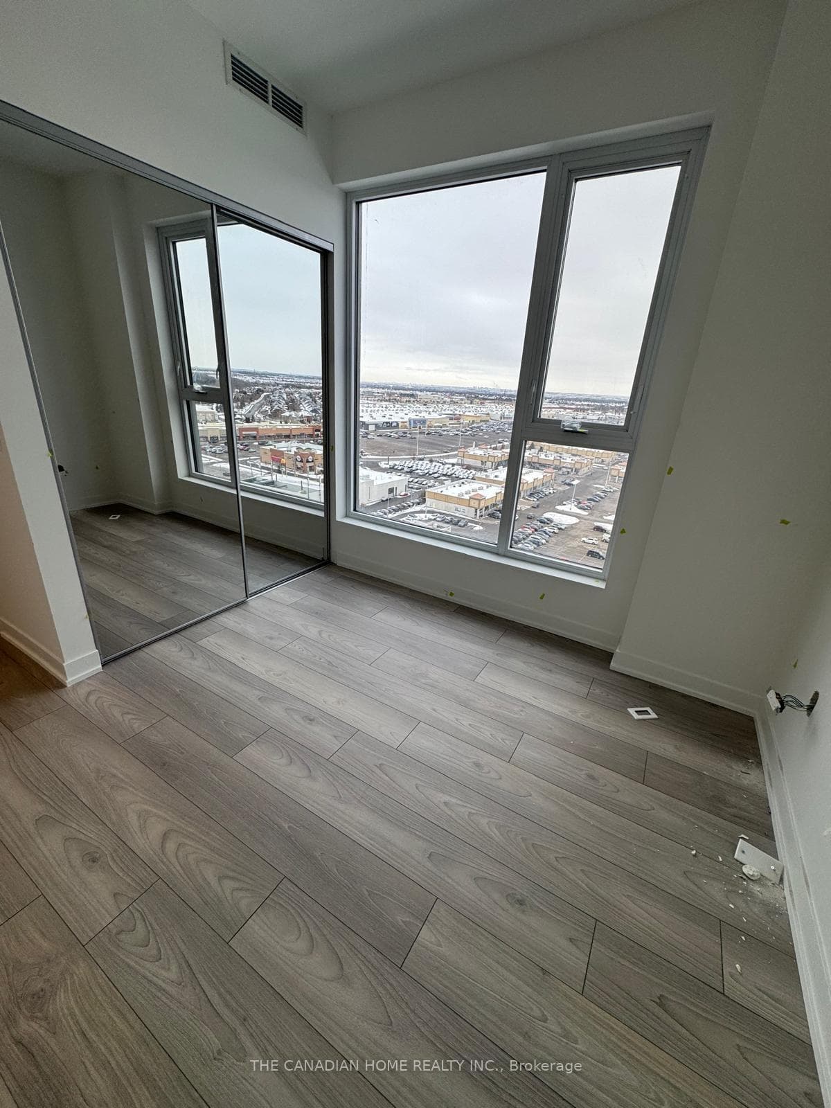 498 Caldari Road Unit 1423 photo 5