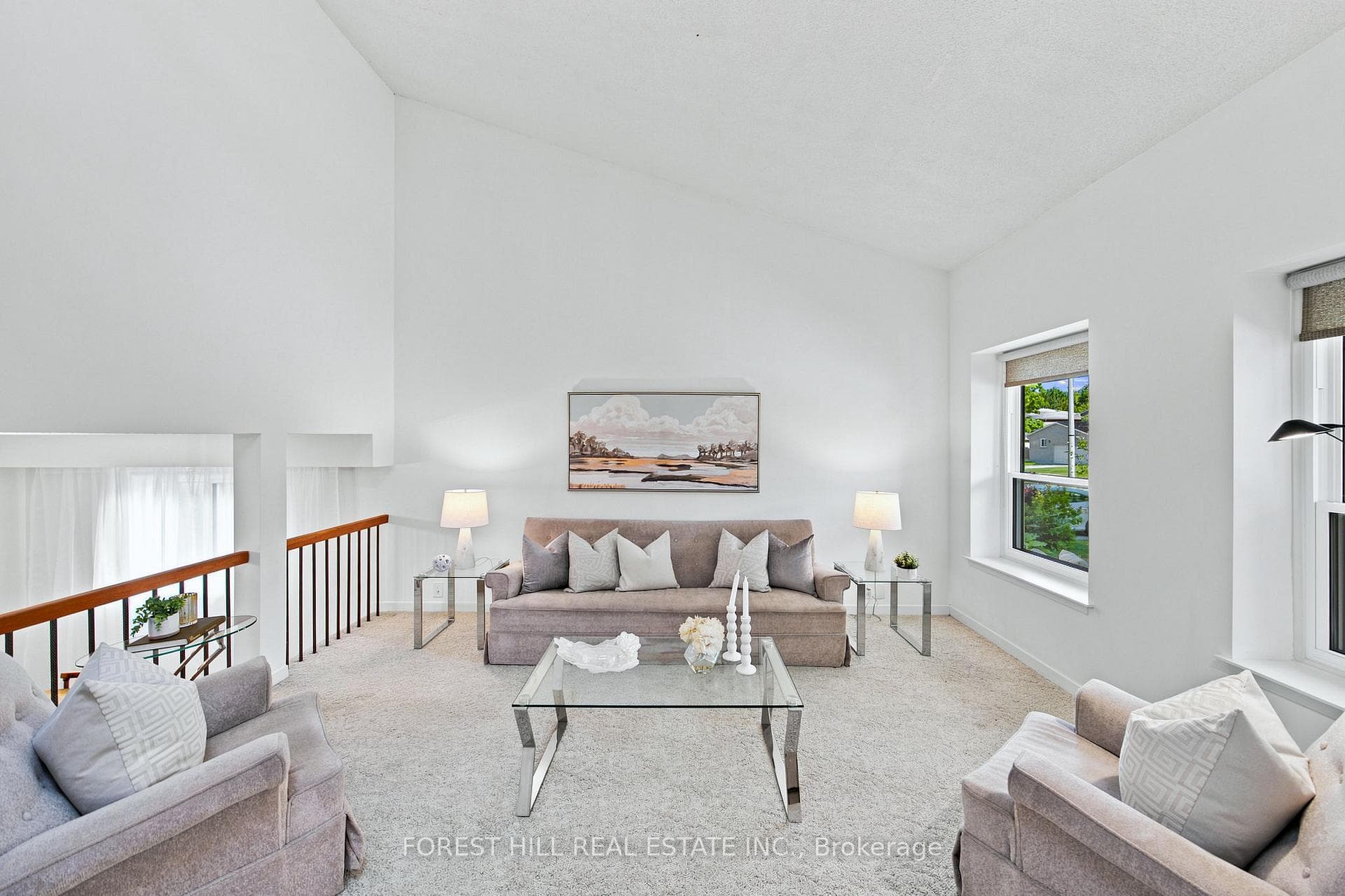 84 Kings College Road photo 4