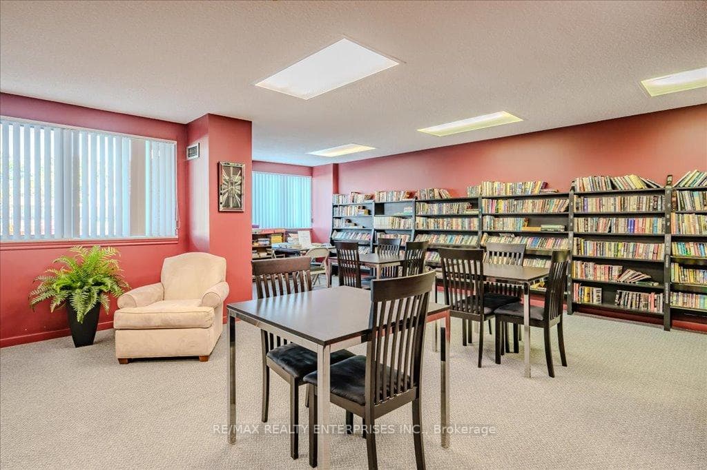 1320 Mississauga Valley Boulevard Unit 805 photo 27