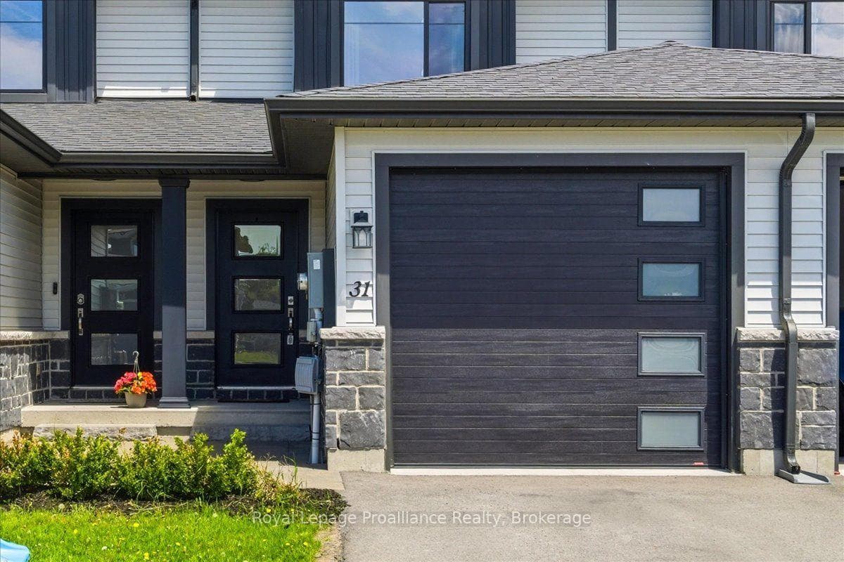 31 Dewal Place photo 2