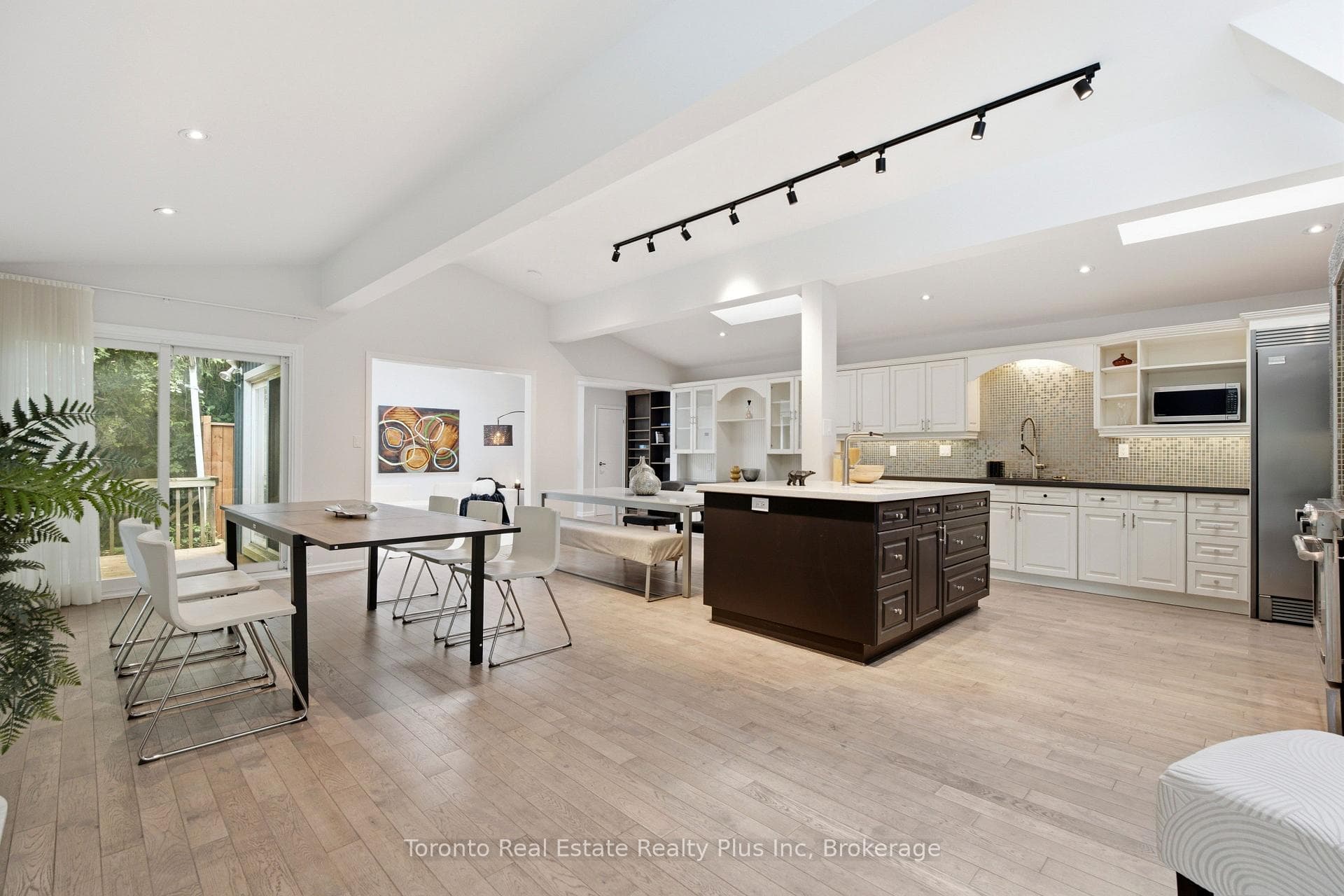 39 Dove Lane photo 13