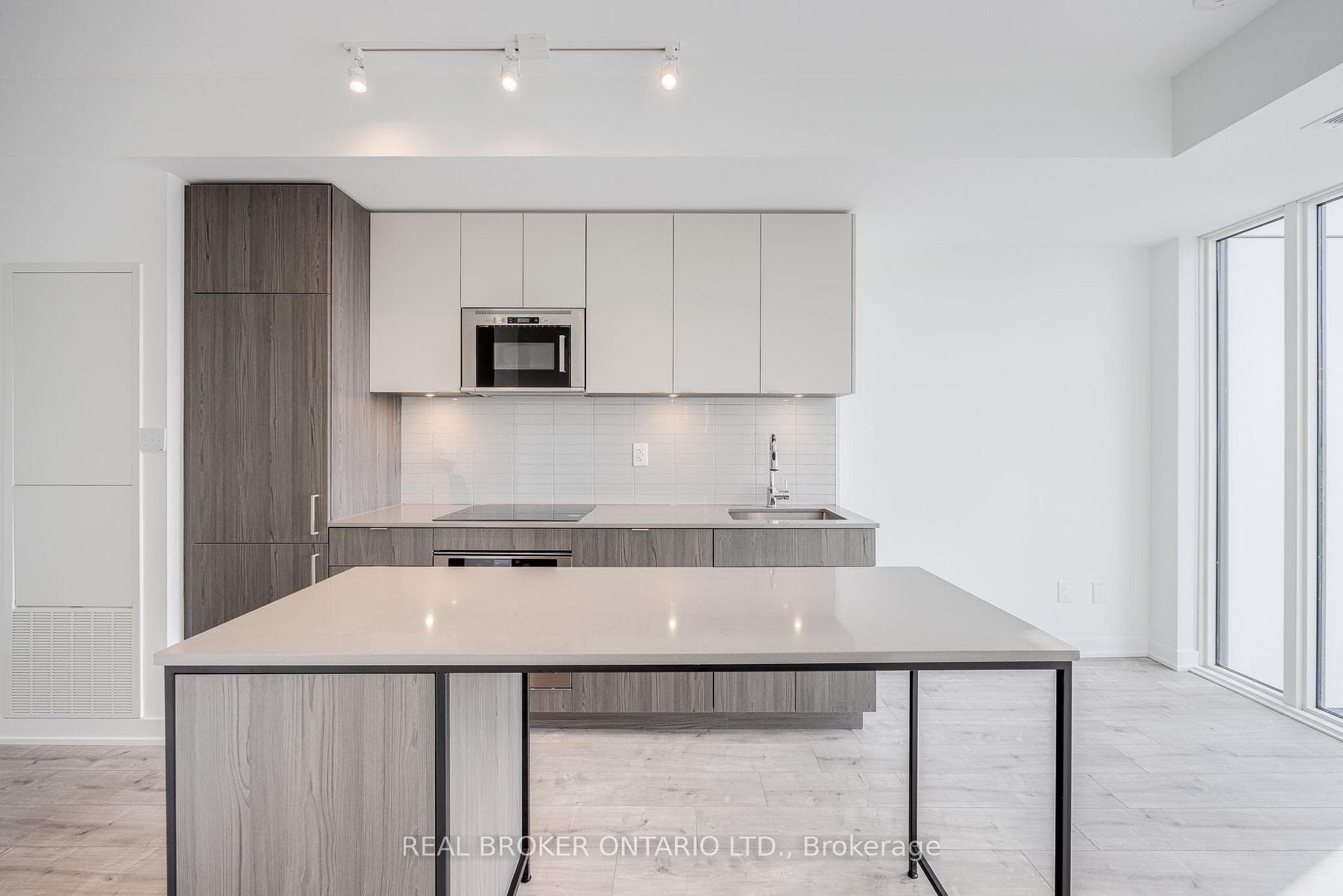 220 Missinnihe Way Unit 1117 photo 4