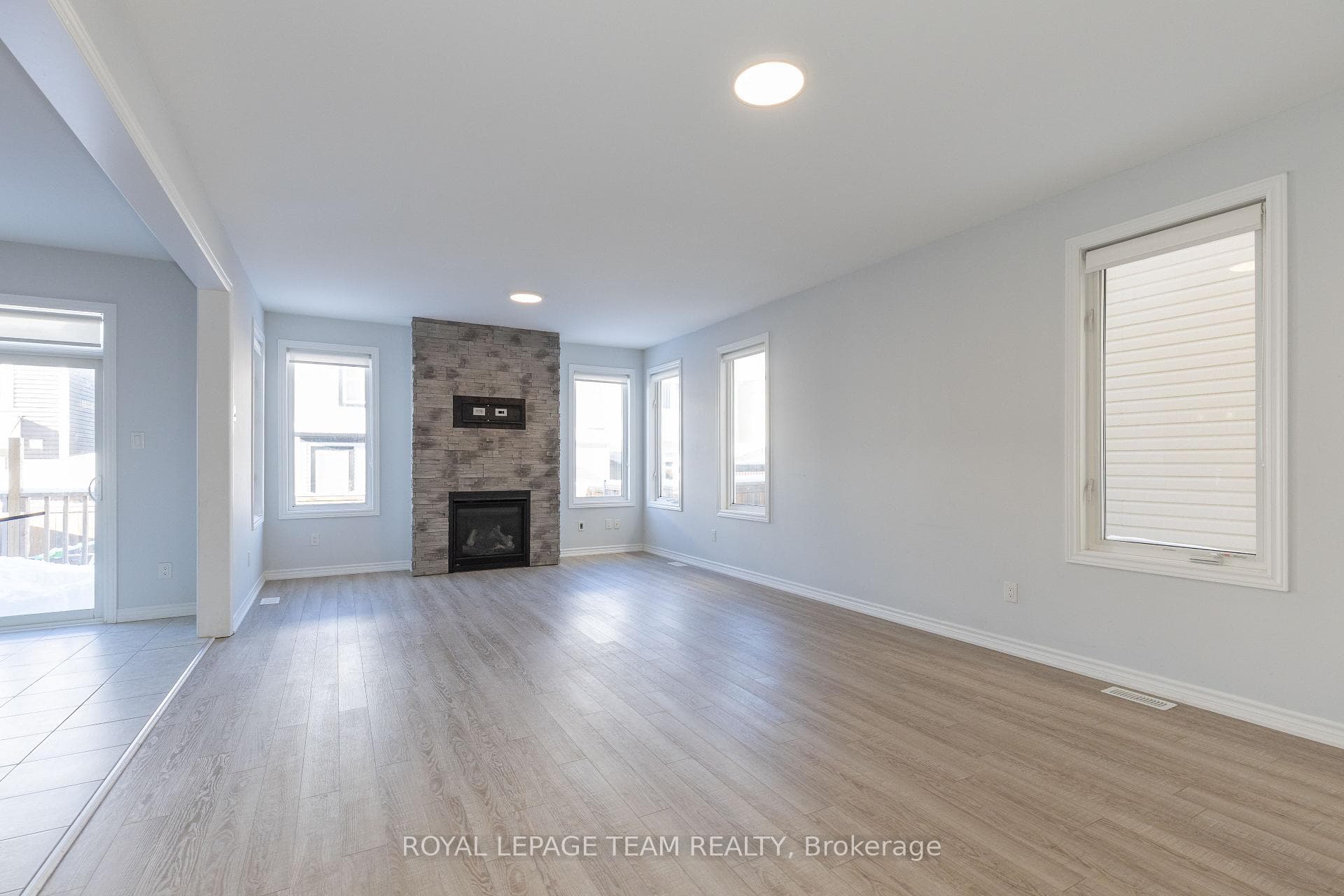 937 Shimmerton Circle photo 12