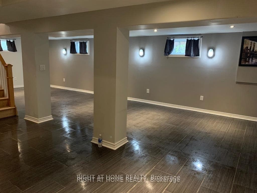 242 Cadillac Avenue photo 15
