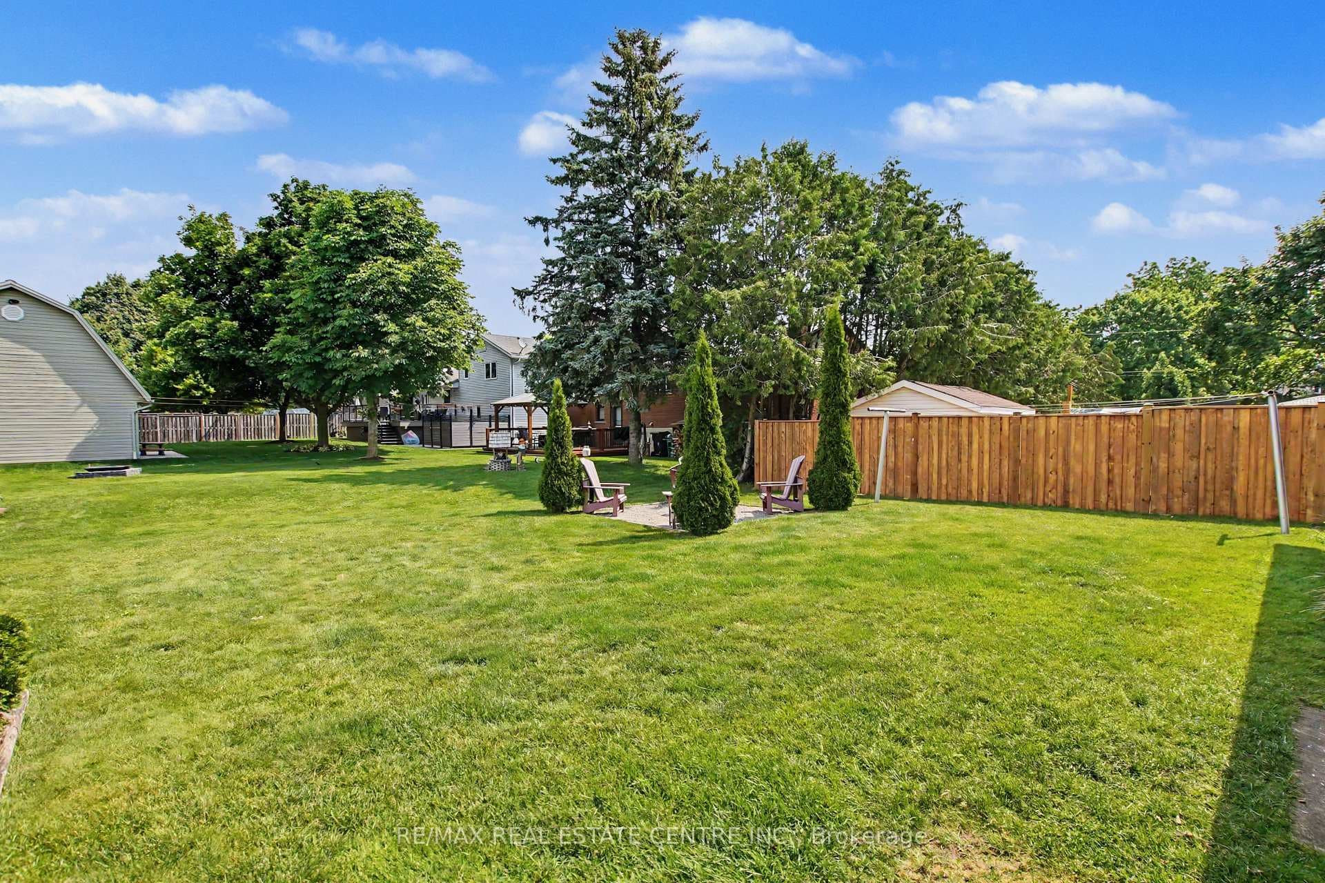 1045 Queens Bush Road photo 40