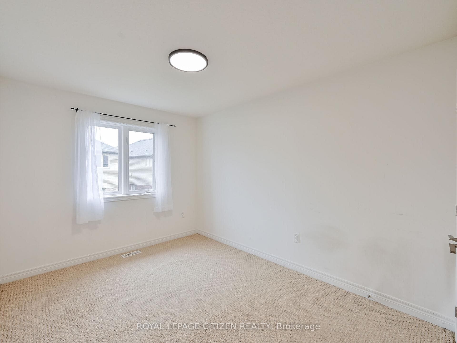 87 Chamomile Drive photo 20