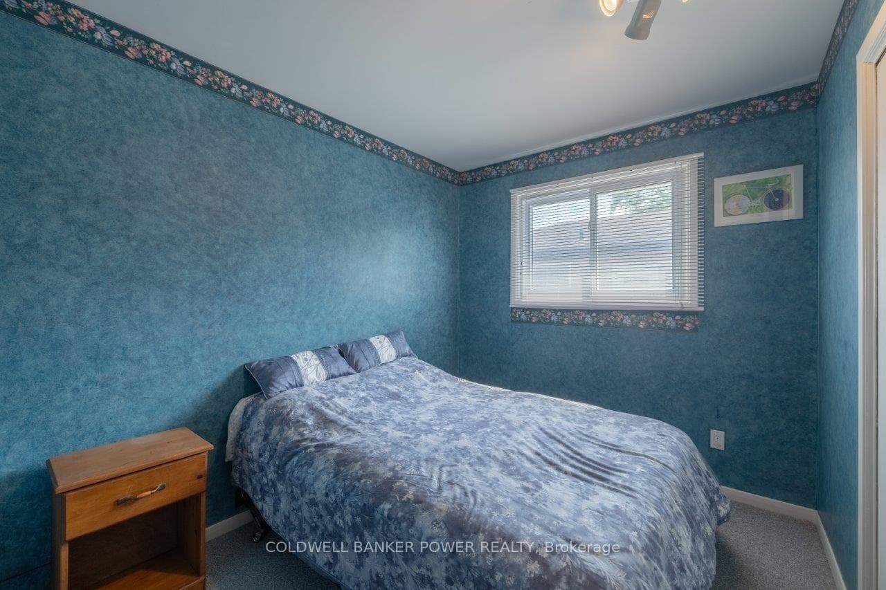 46 Wellesley Crescent photo 16