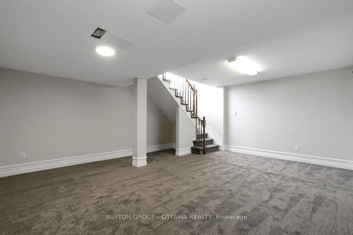 4426 WILDMINT Square photo 34
