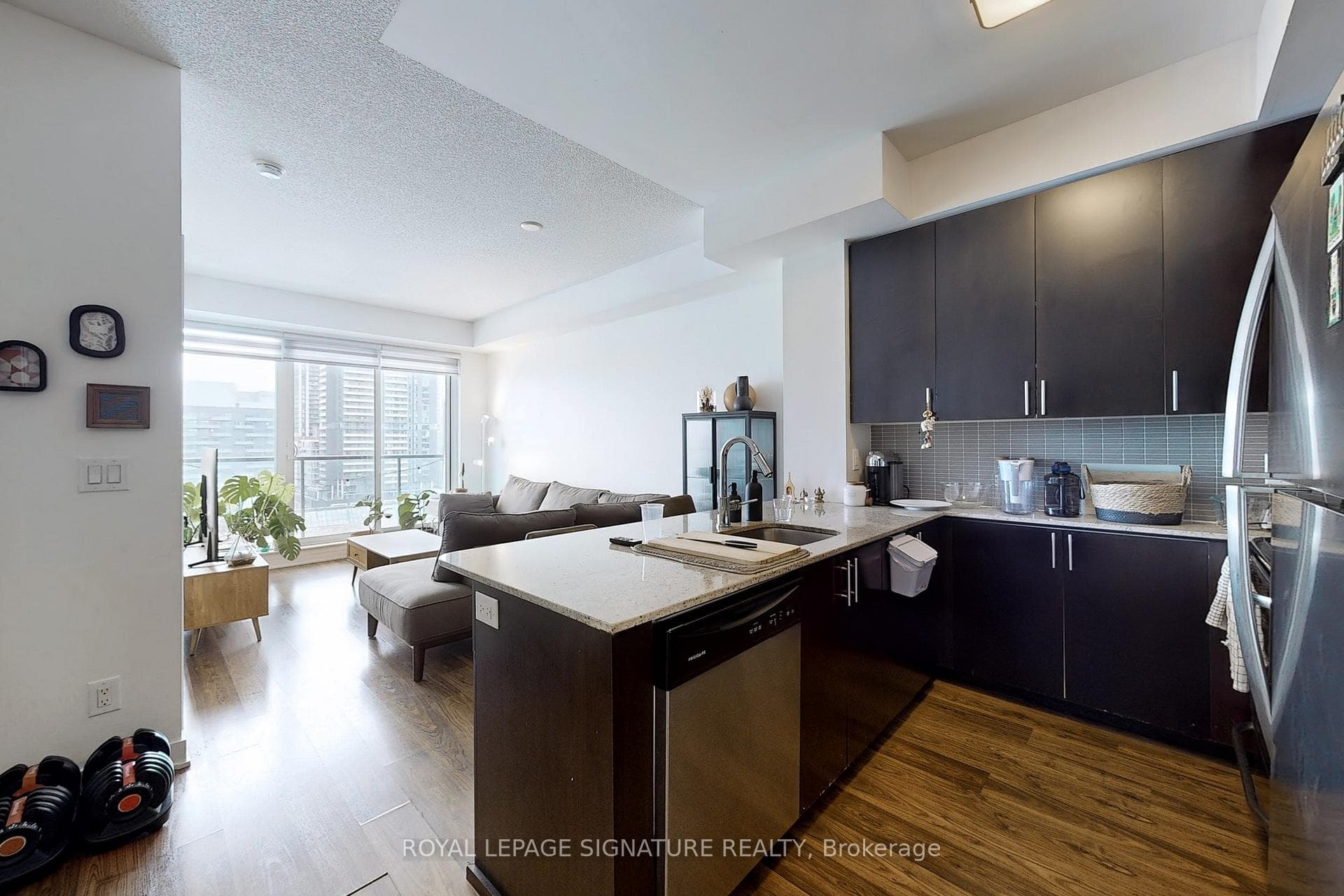 260 Sackville Street Unit 1206 photo 1