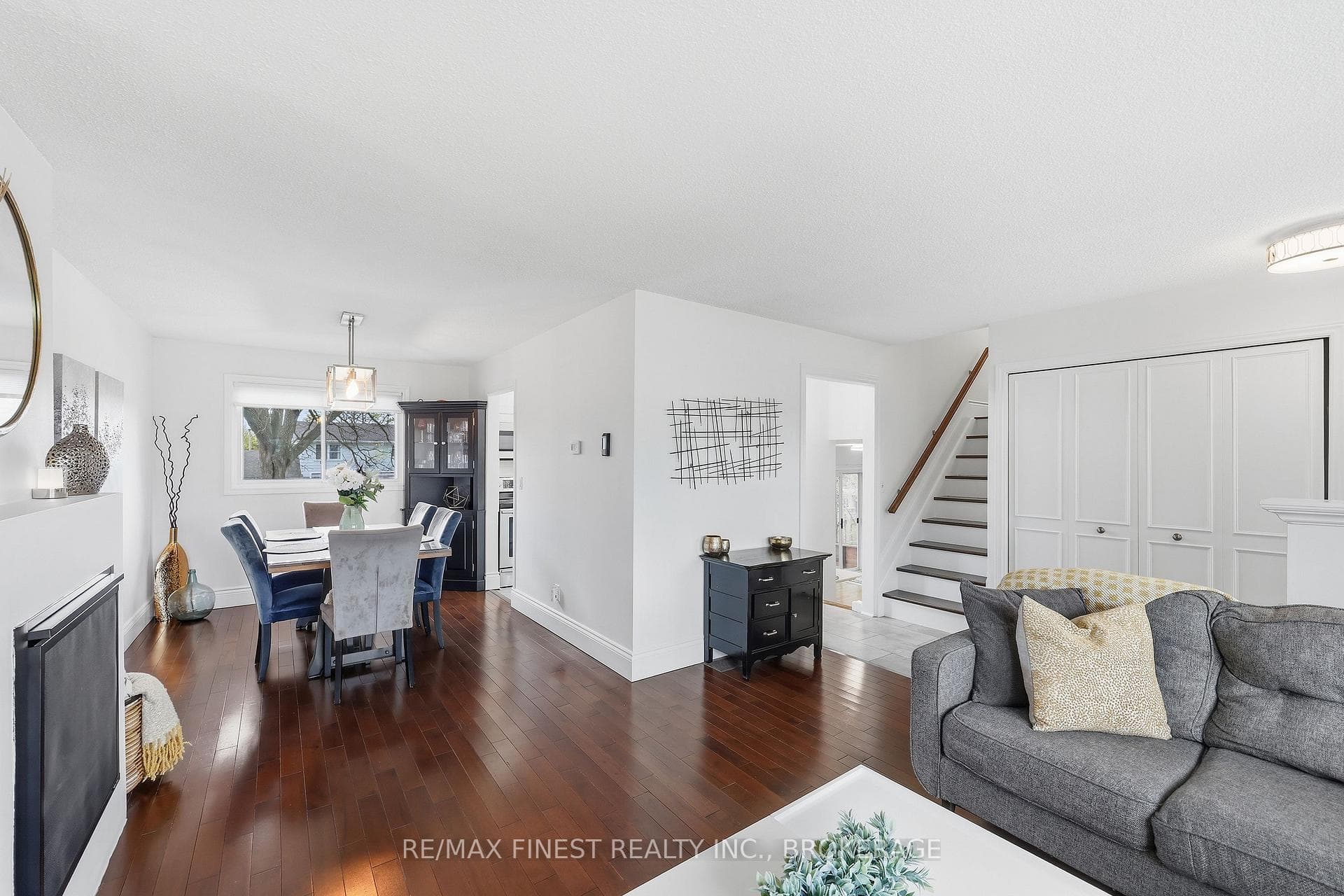 168 Inverness Crescent photo 6