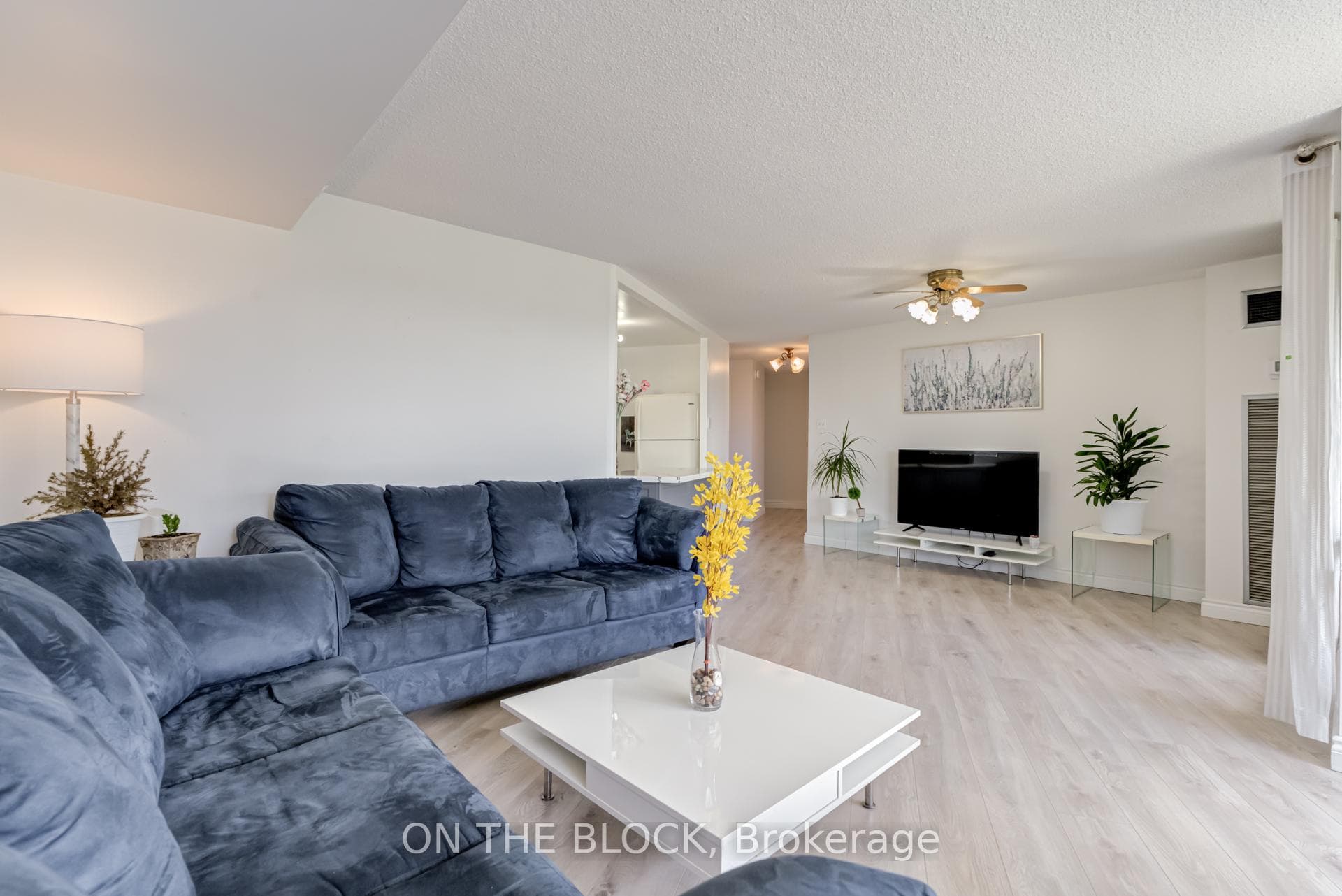 475 The West Mall N/A Unit 1419 photo 9