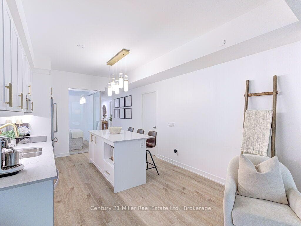 1035 Southdown Road Unit PH 1910 photo 12