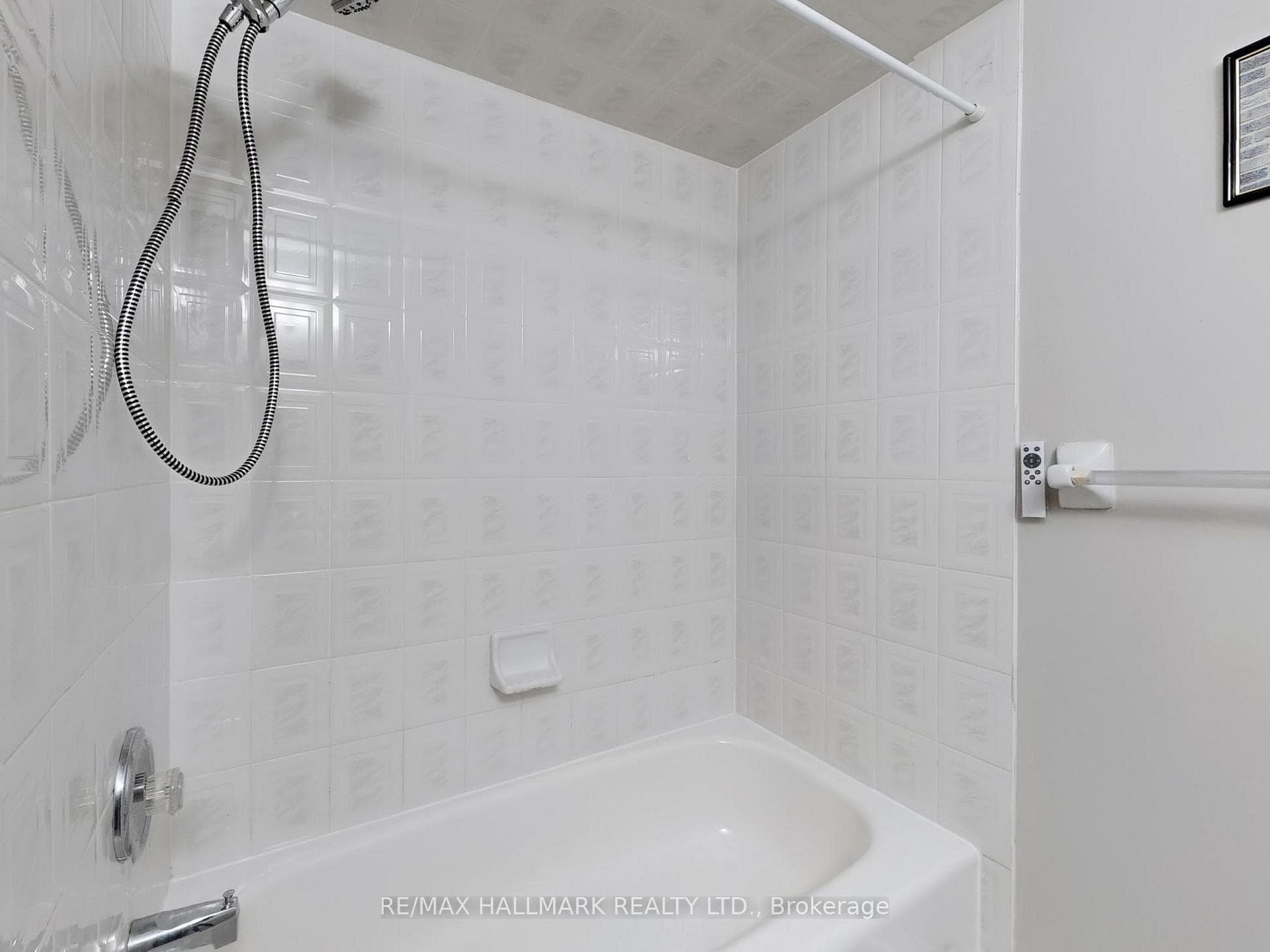 62 Crittenden Drive photo 34
