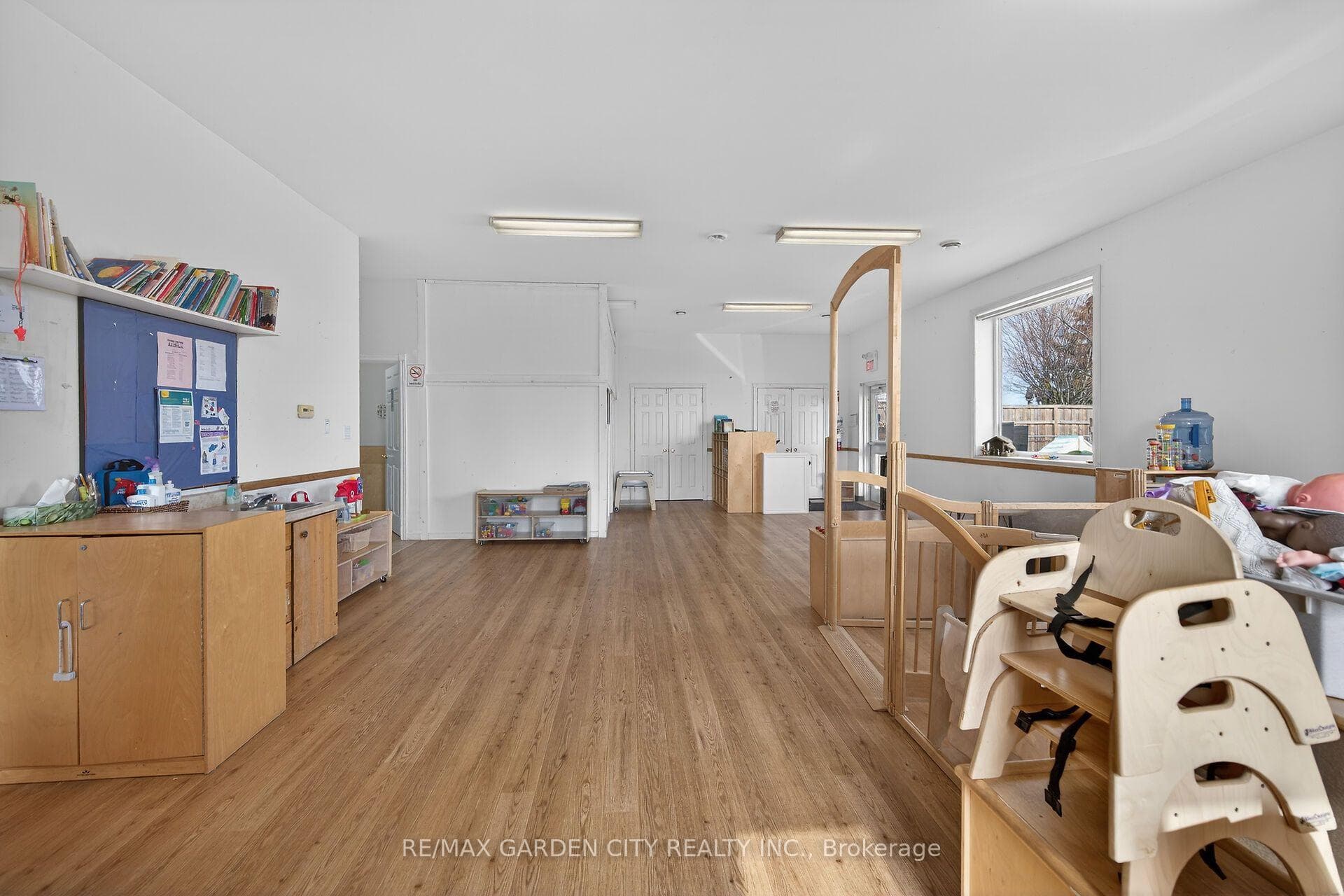 1140 Bay Street photo 27