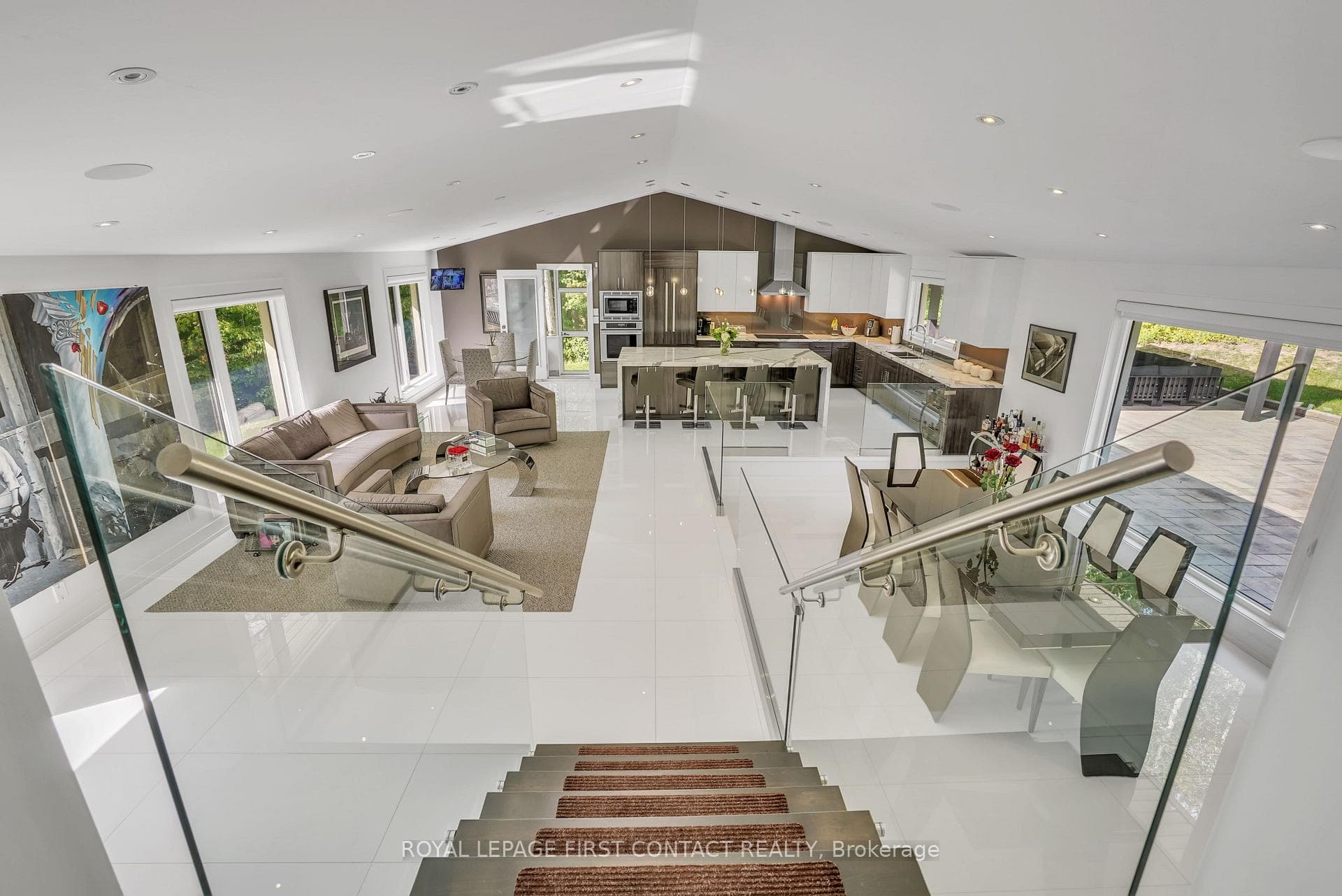 15075 Jane Street photo 20